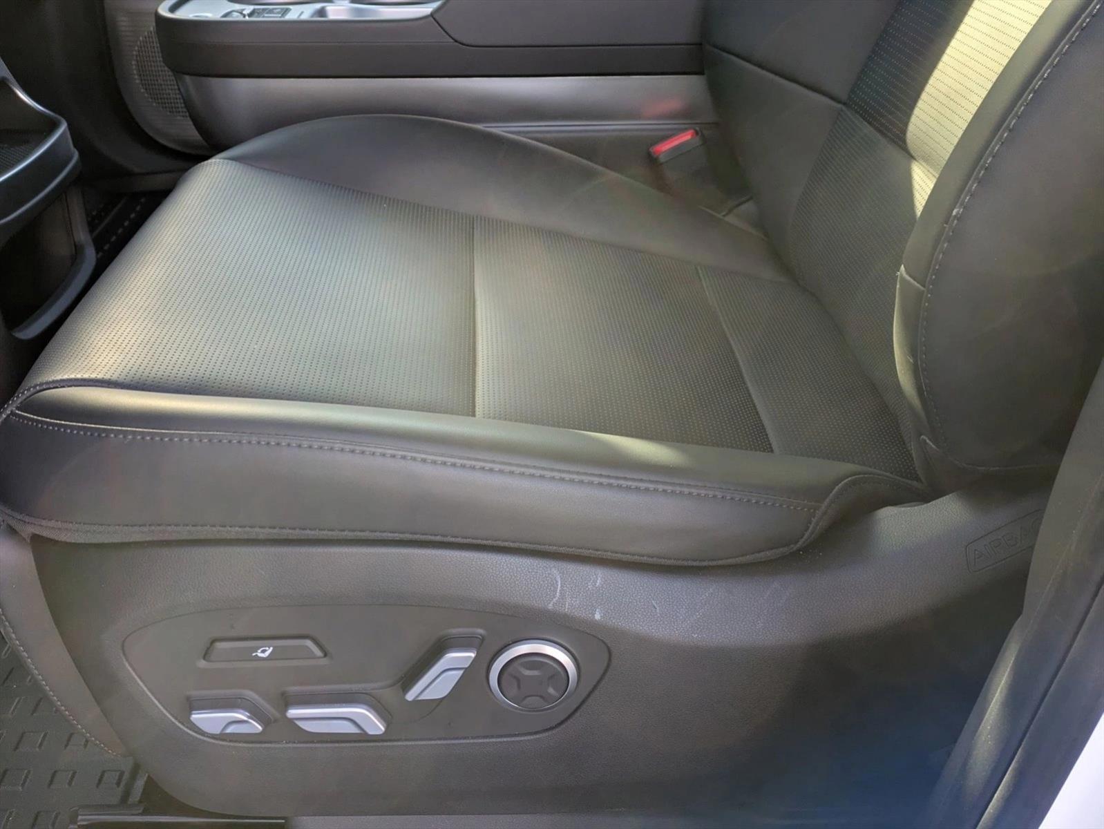 Thumbnail: 2026 Hyundai Ioniq - 4