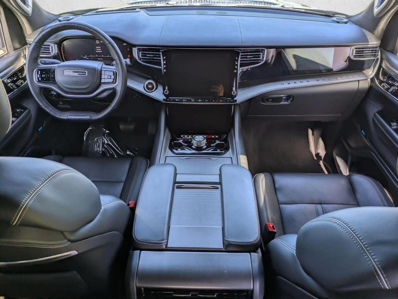 Thumbnail: 2022 Jeep Grand Wagoneer - 4