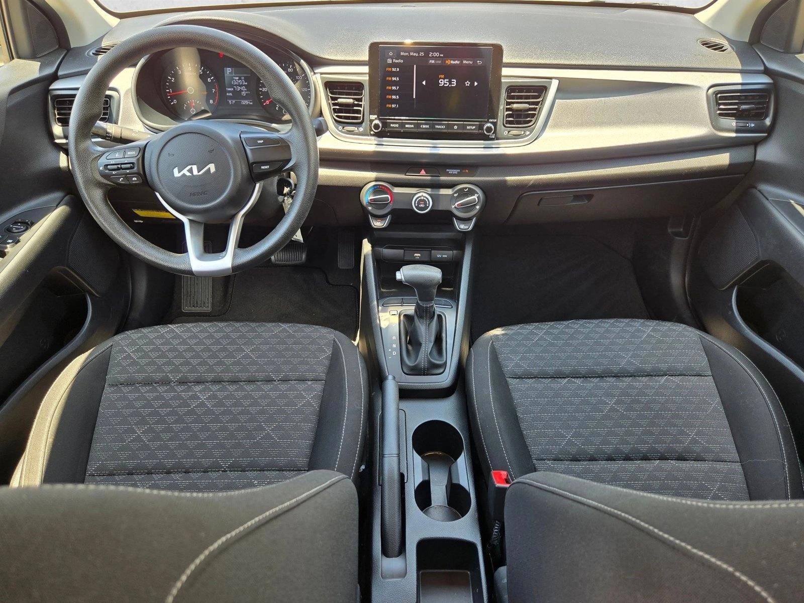Thumbnail: 2023 Kia Rio - 3