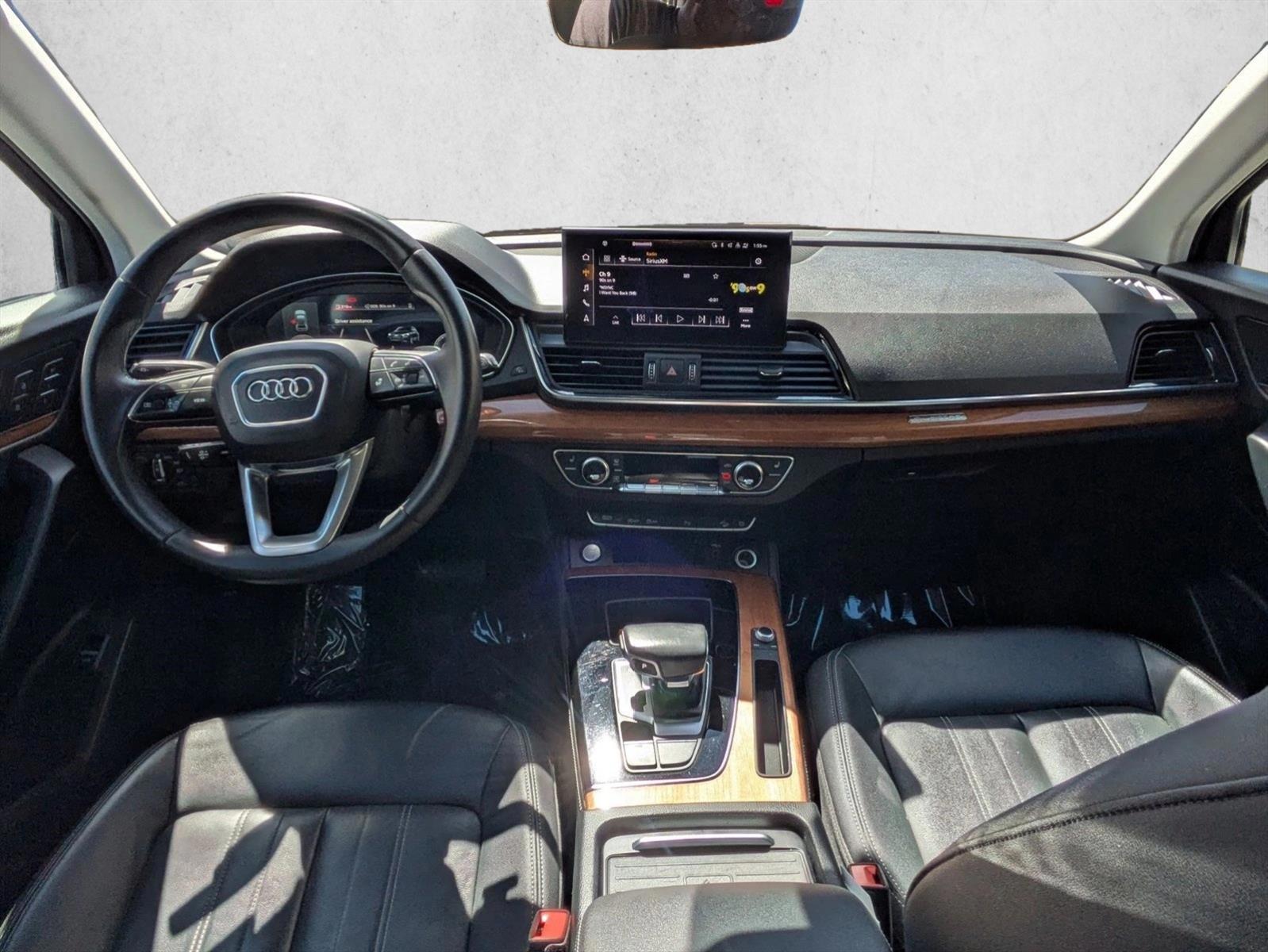 Thumbnail: 2021 Audi Q5 - 3