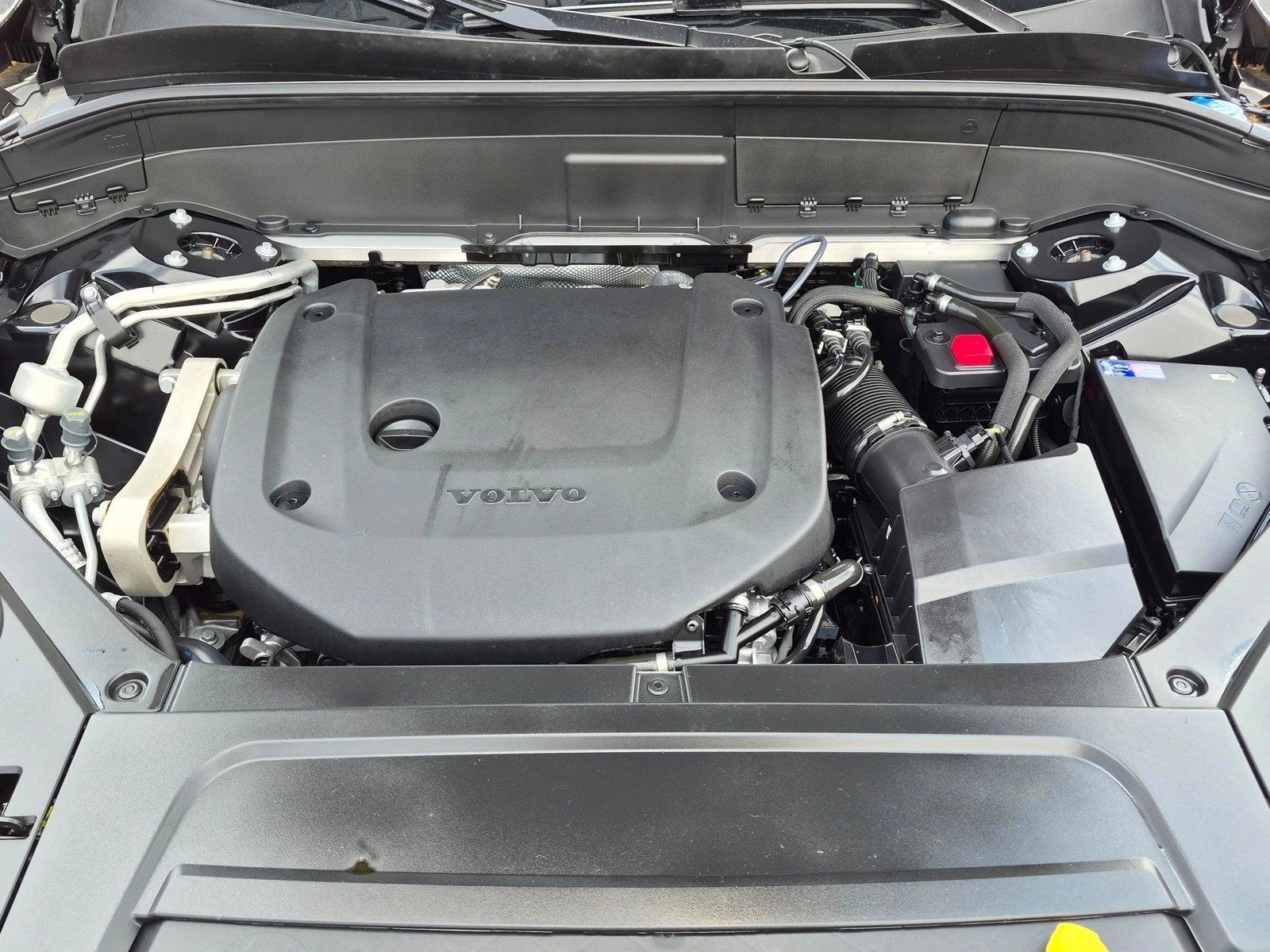 2025 Volvo XC90 Plus - Photo 25