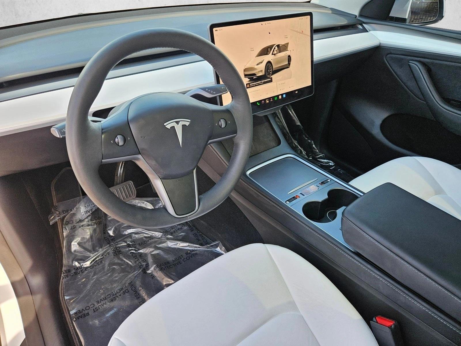 Thumbnail: 2024 Tesla Model Y - 3