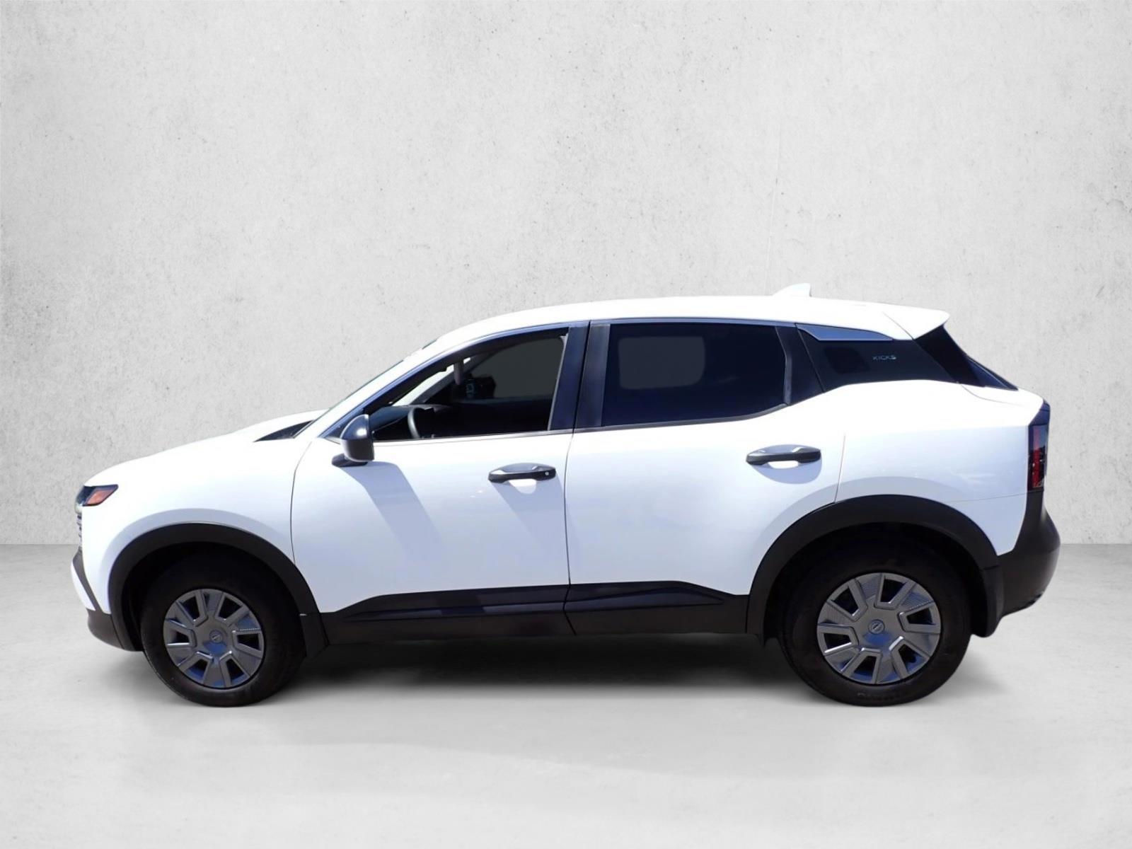 Thumbnail: 2025 Nissan Kicks - 2