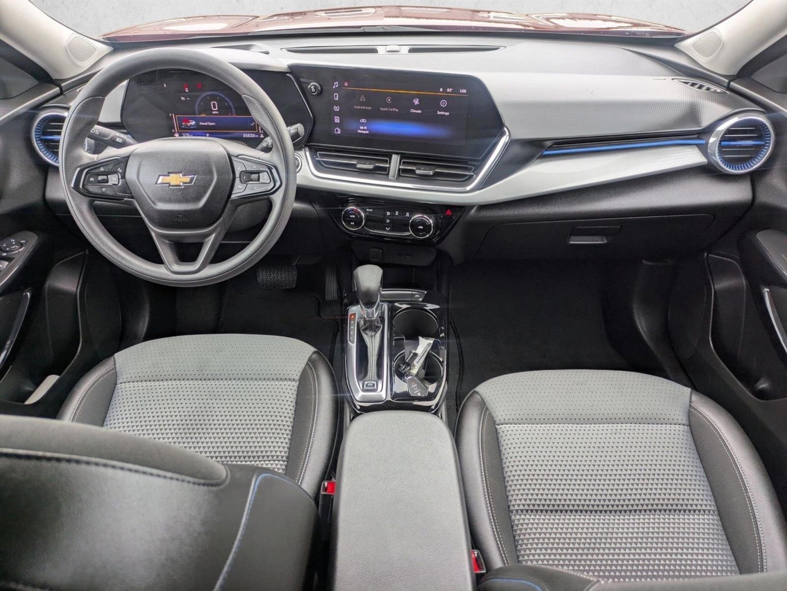 Thumbnail: 2025 Chevrolet Trax - 4