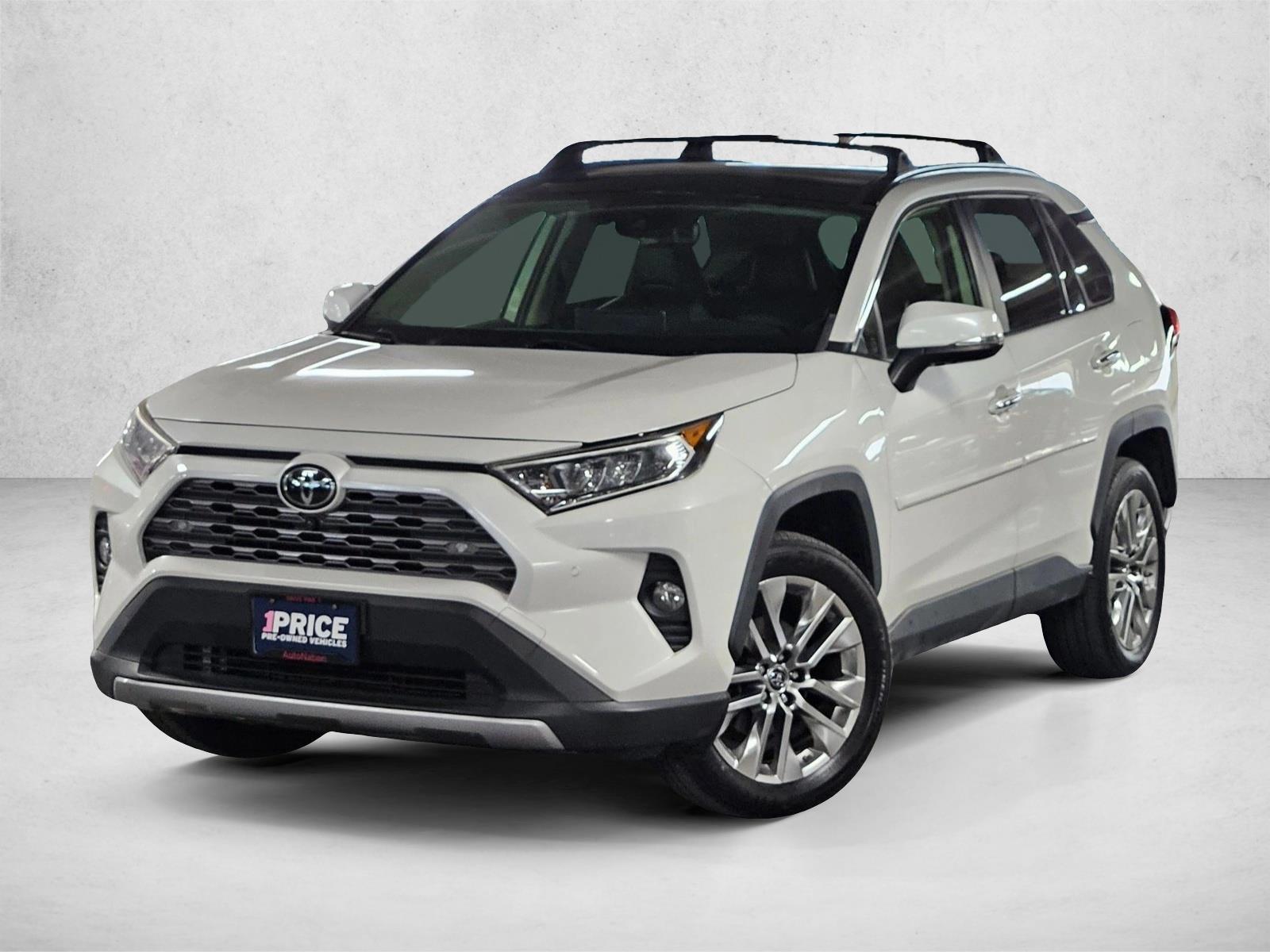 Thumbnail: 2019 Toyota RAV4 - 1