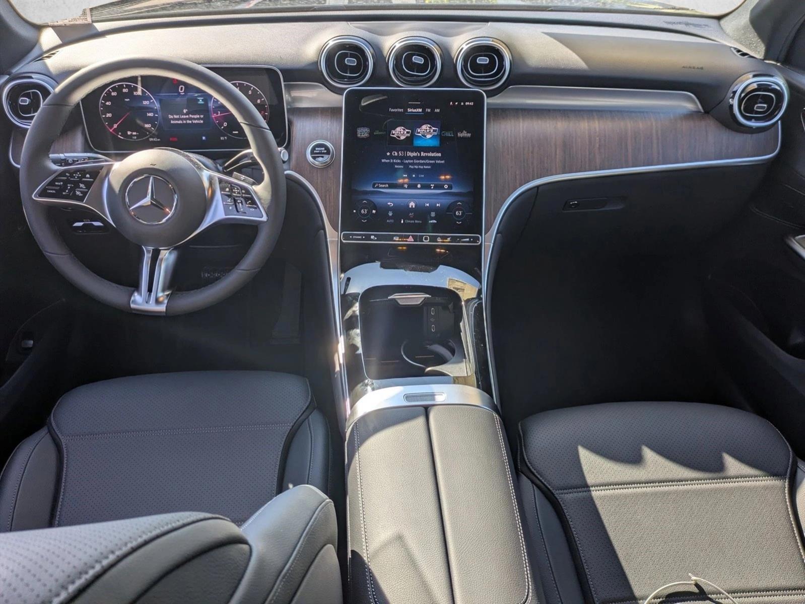 Thumbnail: 2026 Mercedes-Benz GLC - 4