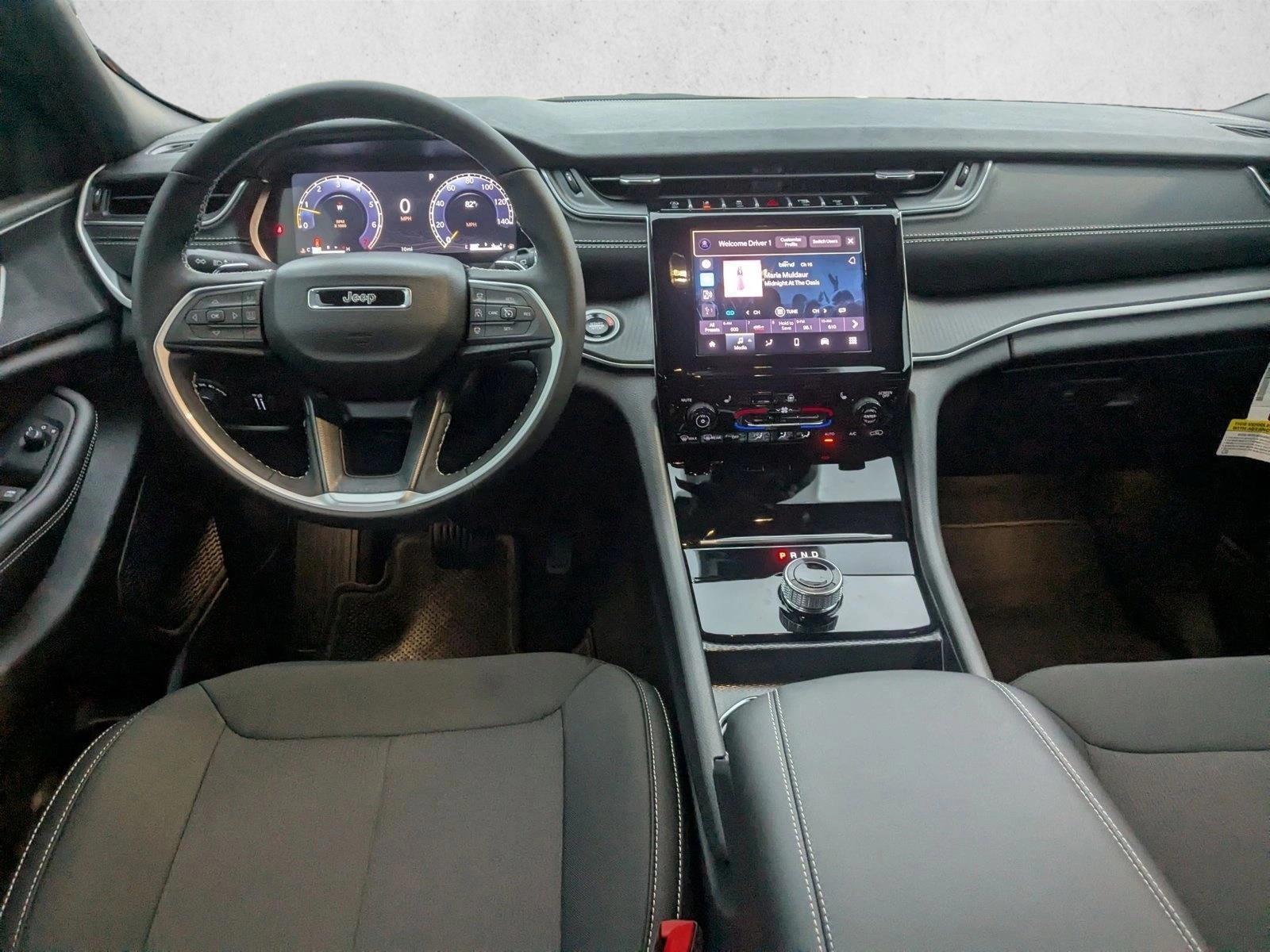 Thumbnail: 2025 Jeep Grand Cherokee L - 4