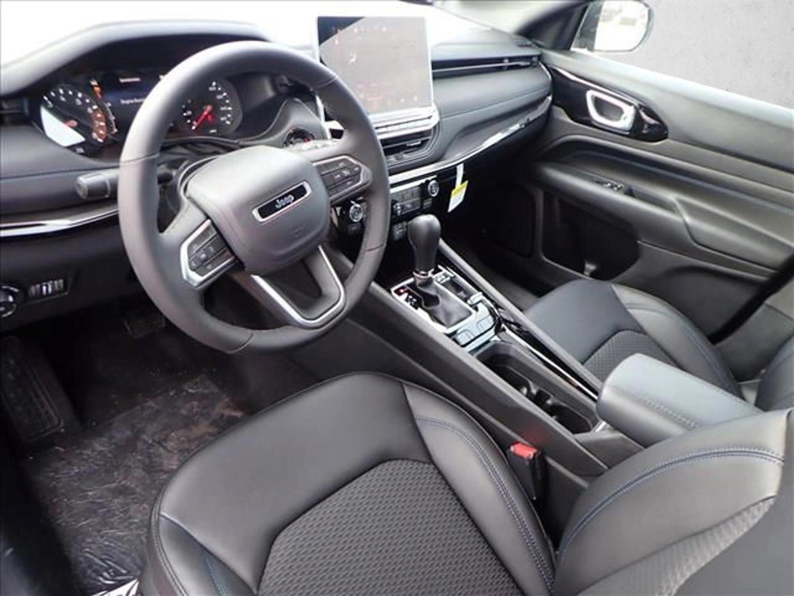Thumbnail: 2026 Jeep Compass - 3