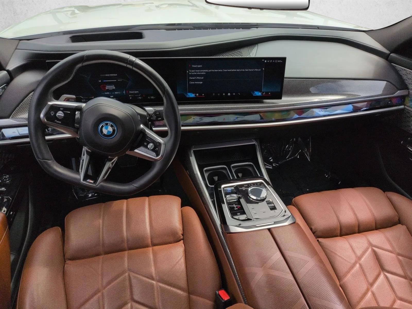 Thumbnail: 2023 BMW i7 - 4