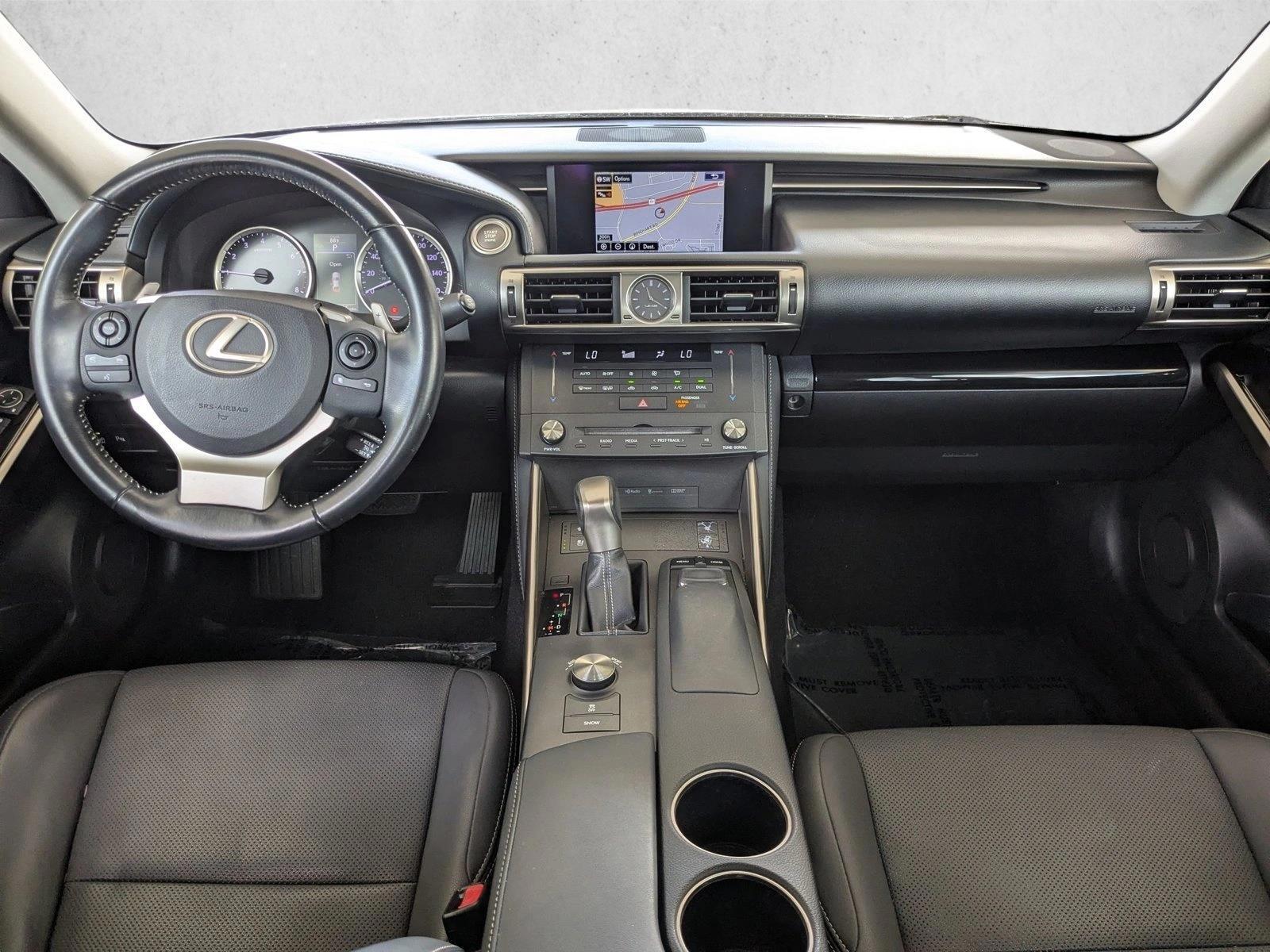 Thumbnail: 2016 Lexus IS - 3