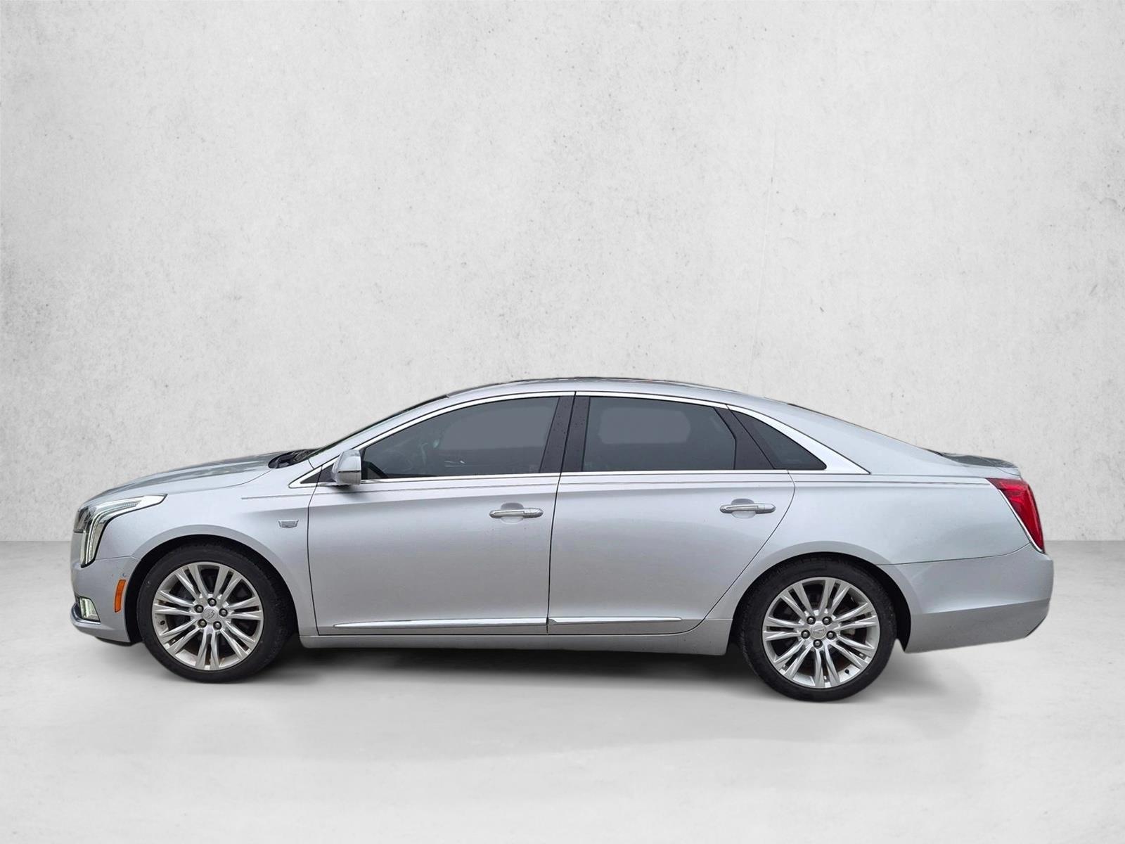 Thumbnail: 2018 Cadillac XTS - 2