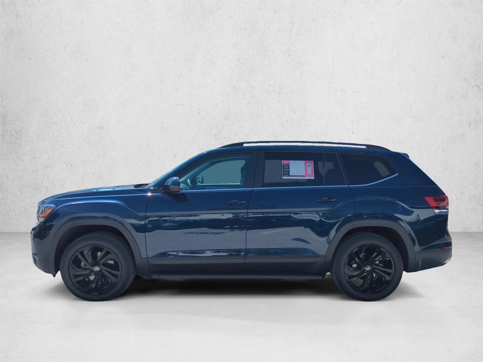 Thumbnail: 2022 Volkswagen Atlas - 2