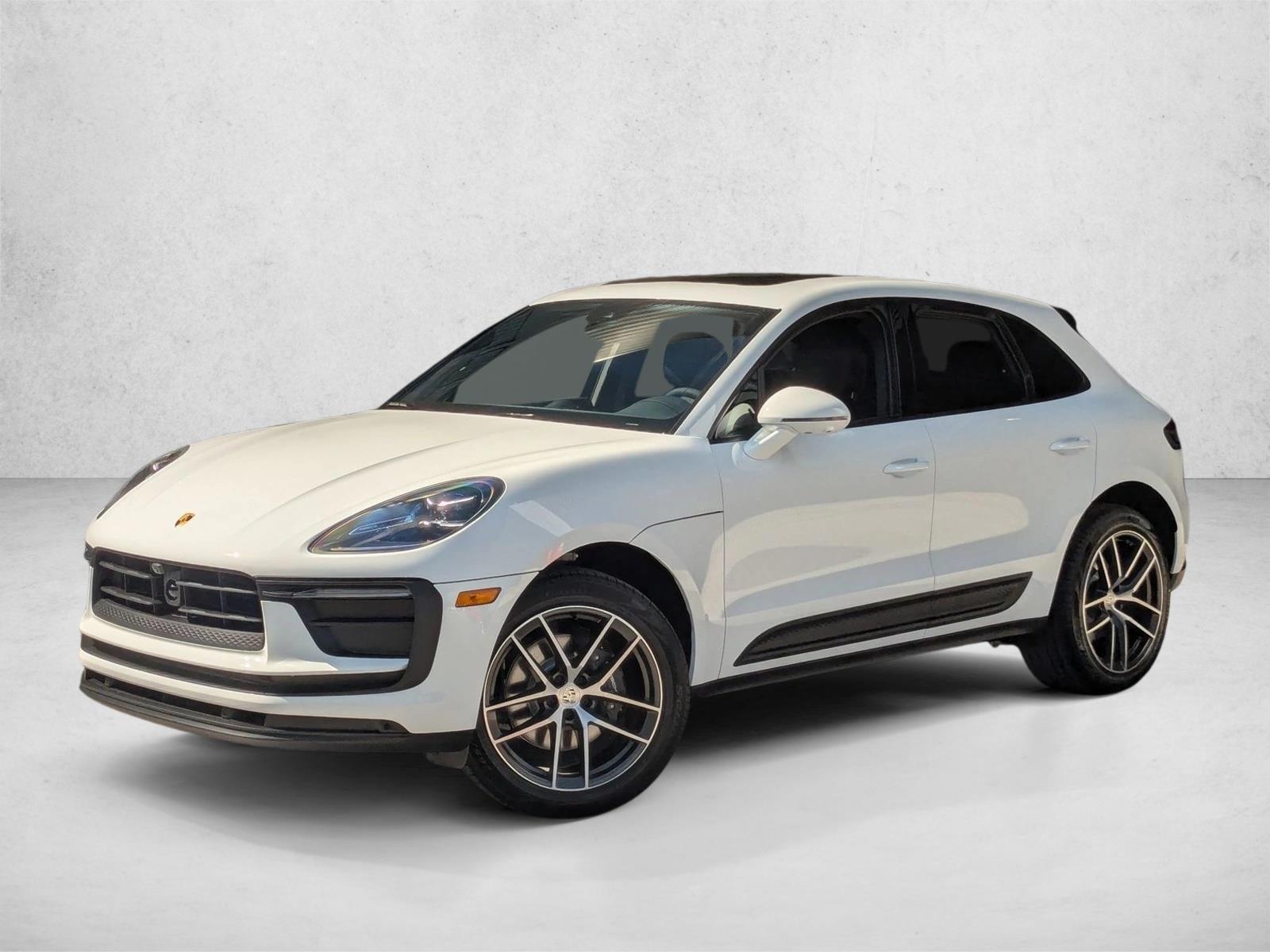 Thumbnail: 2026 Porsche Macan - 1