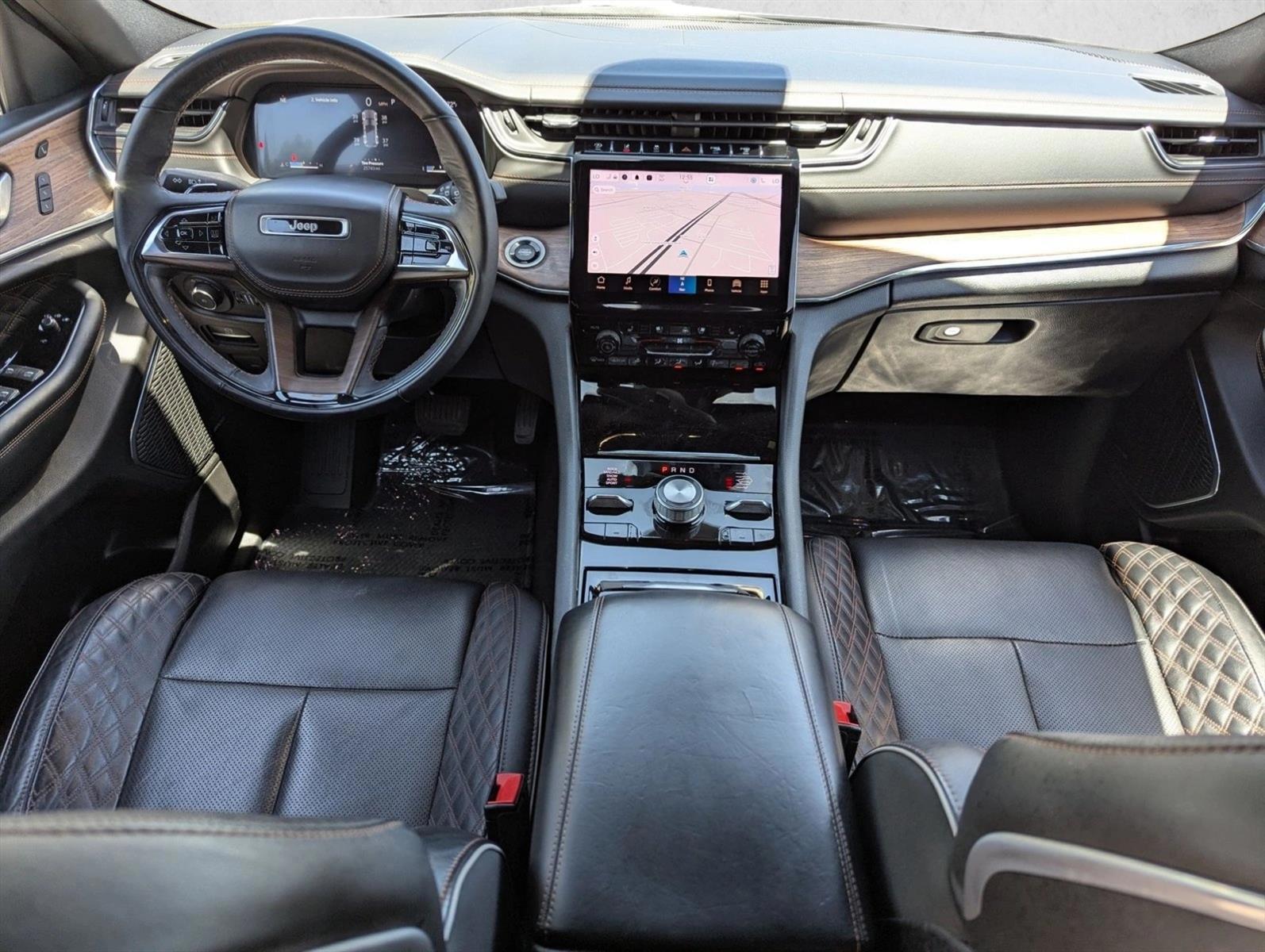 Thumbnail: 2023 Jeep Grand Cherokee - 3