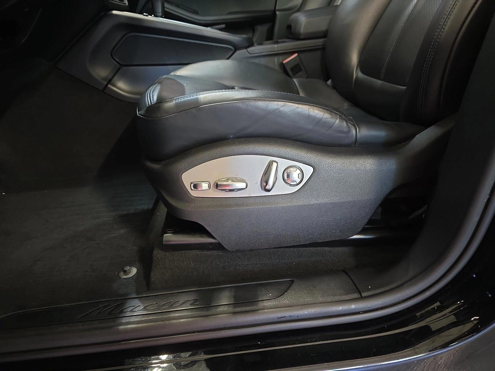 Thumbnail: 2025 Porsche Macan - 4