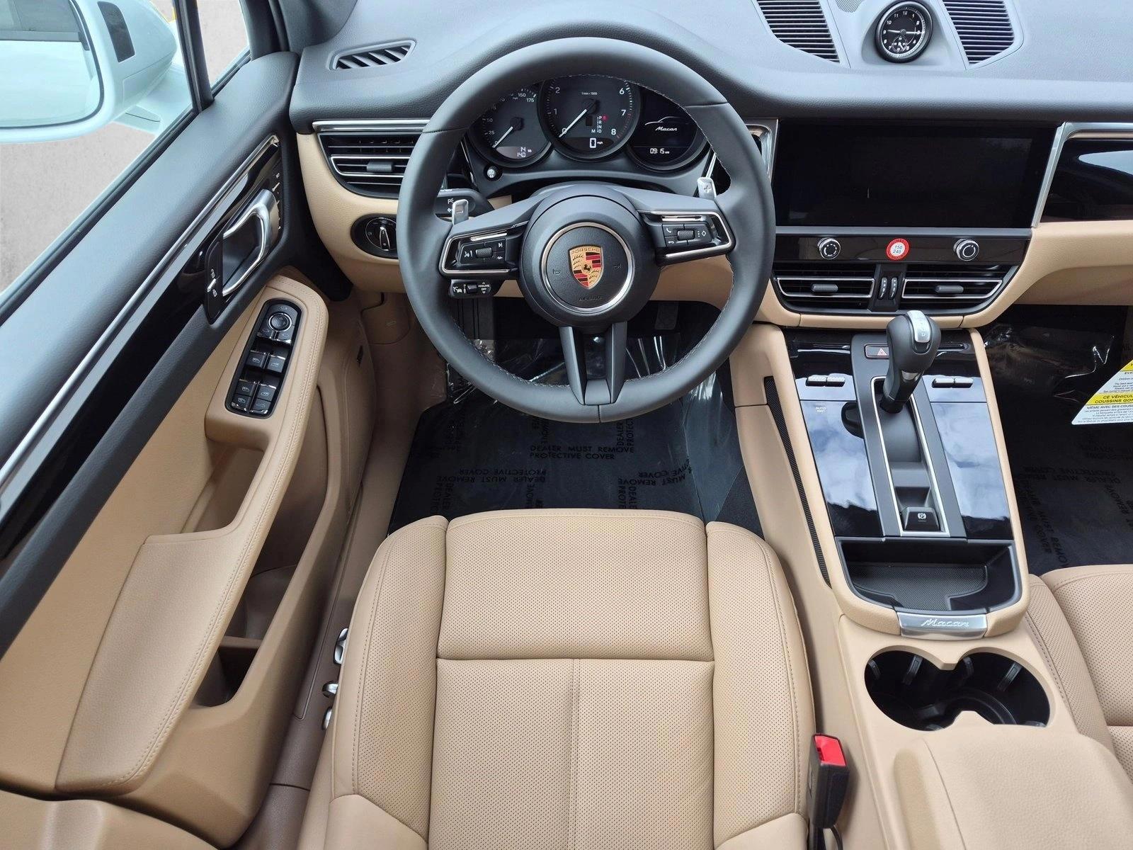 Thumbnail: 2026 Porsche Macan - 3
