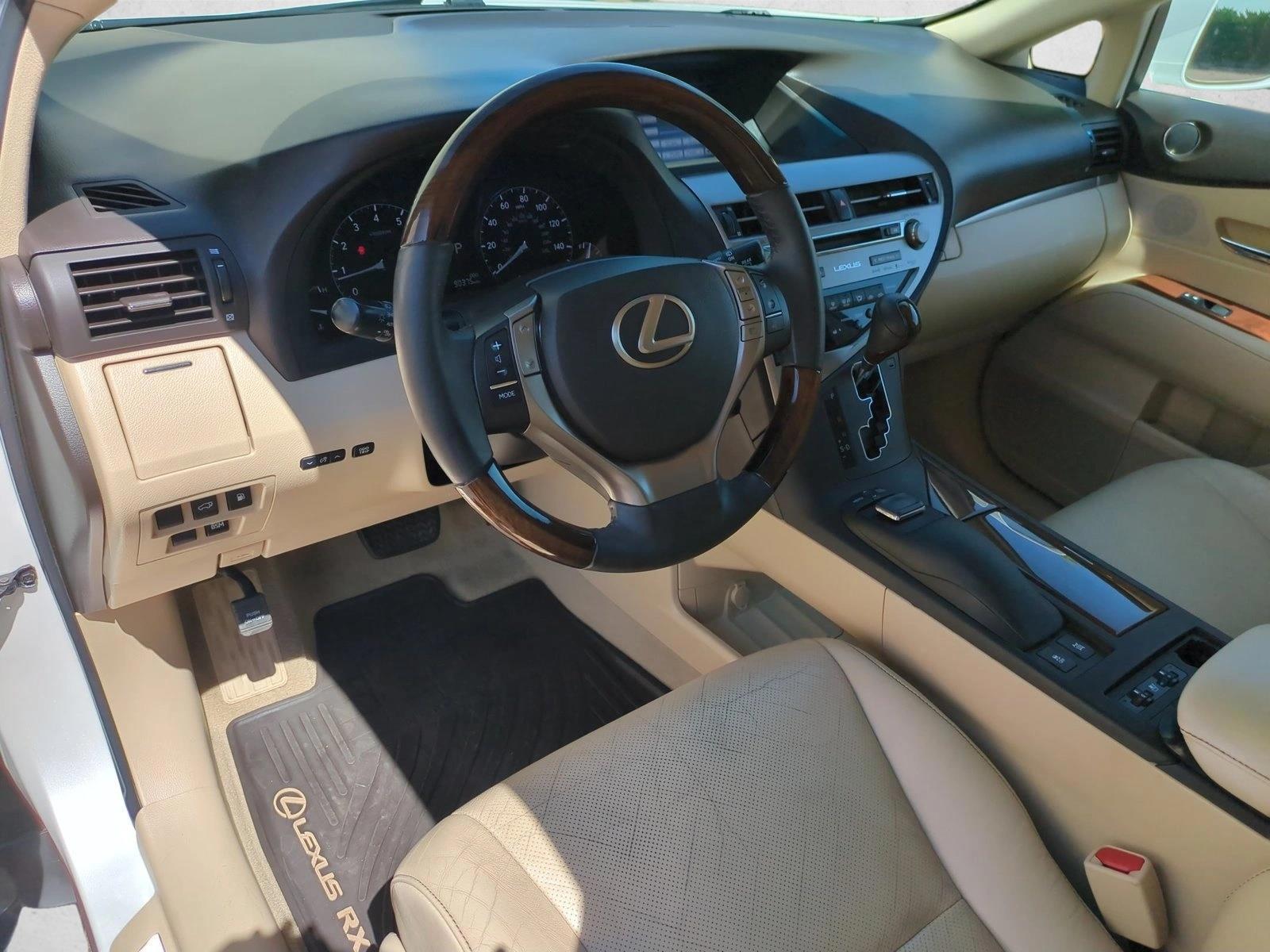 Thumbnail: 2015 Lexus RX - 3