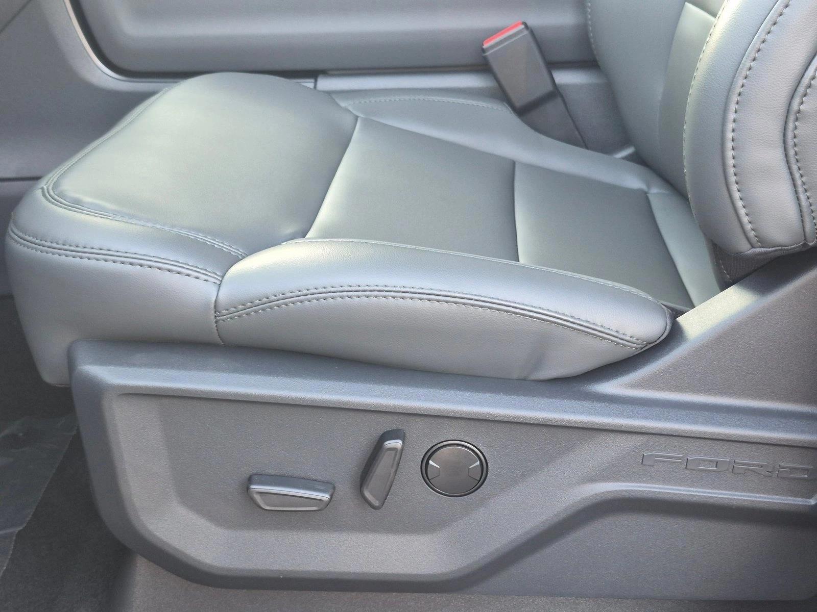 Thumbnail: 2026 Ford Expedition - 4