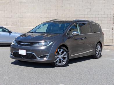 2017 Chrysler Pacifica Limited -
                  Costa Mesa, CA