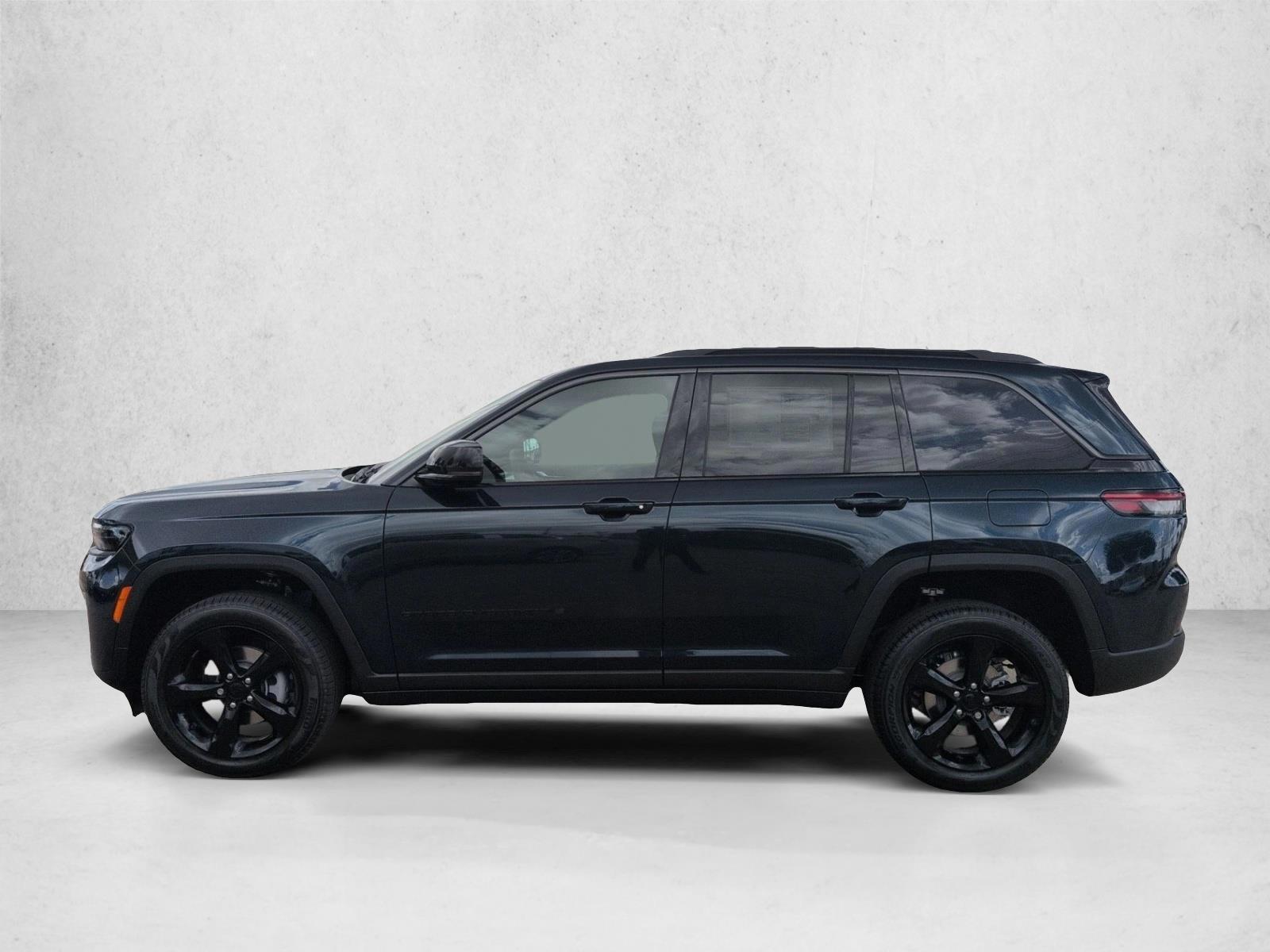 Thumbnail: 2026 Jeep Grand Cherokee - 2