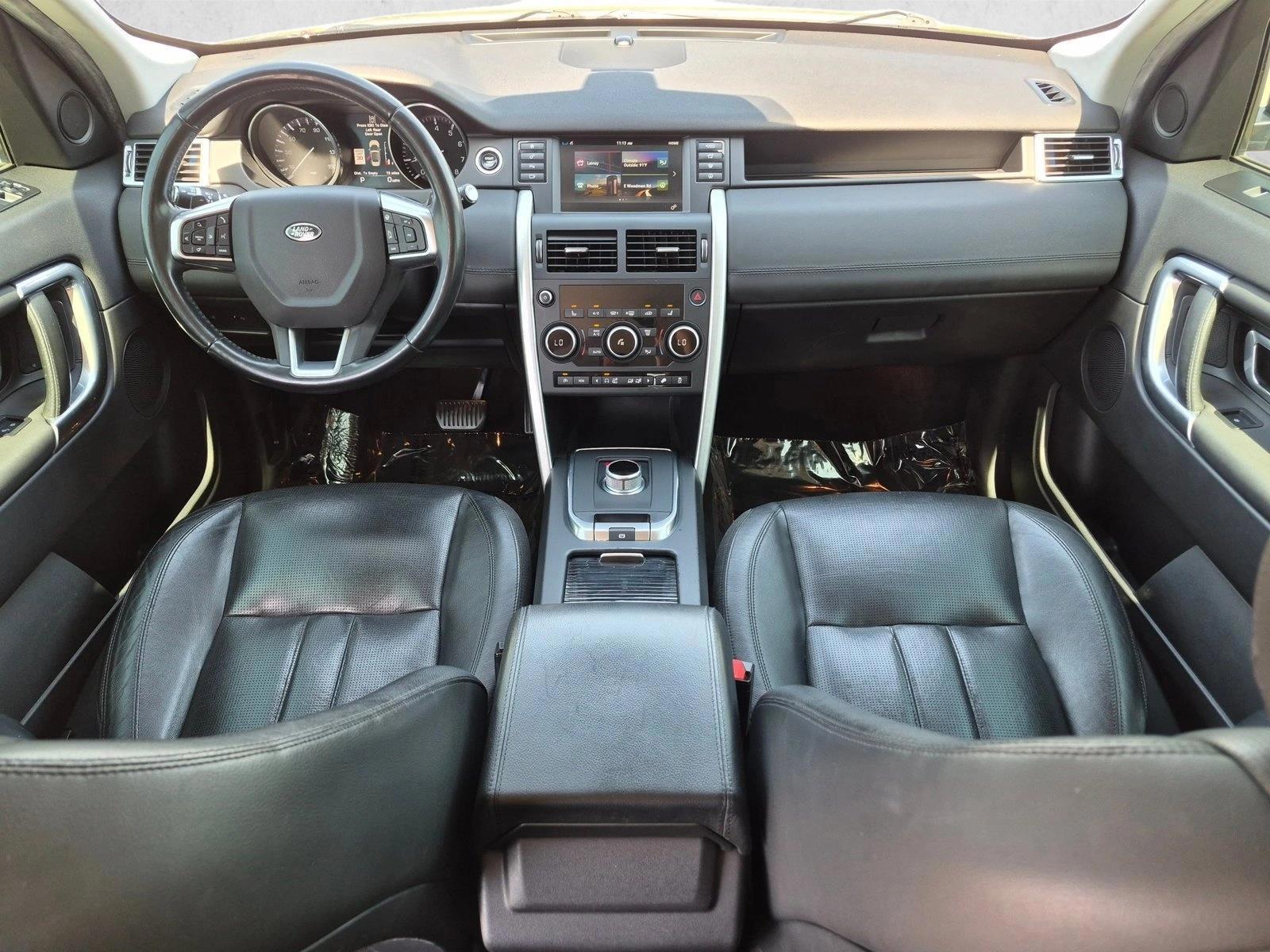 Thumbnail: 2016 Land Rover Discovery Sport - 4
