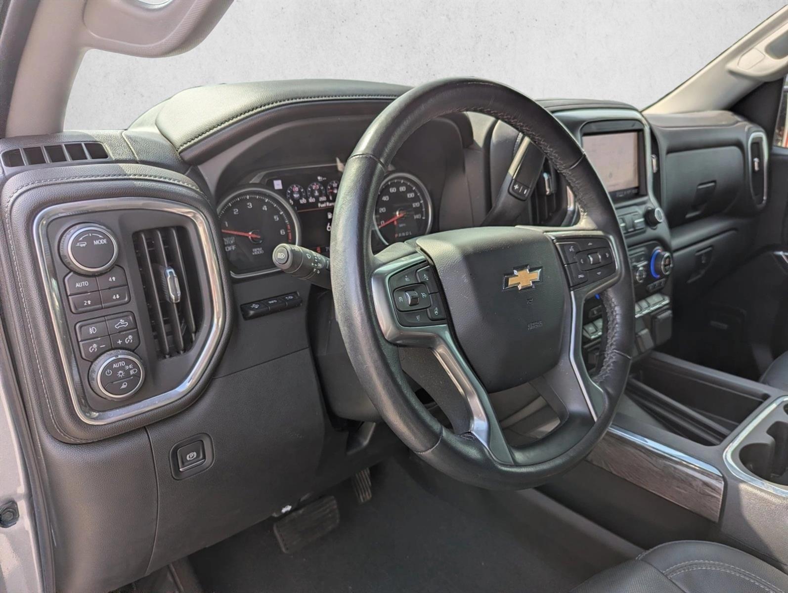 Thumbnail: 2021 Chevrolet Silverado 1500 - 3