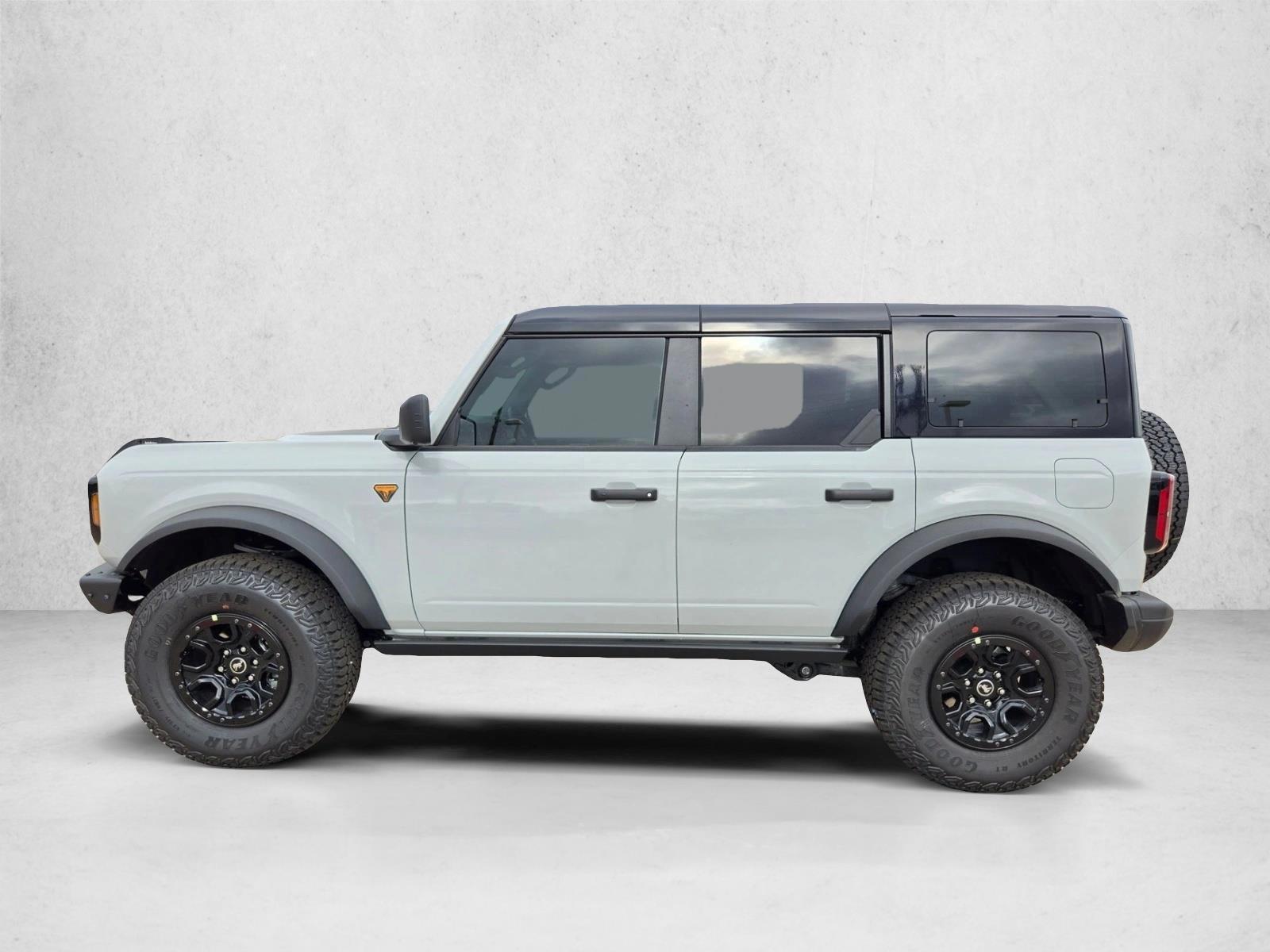 Thumbnail: 2026 Ford Bronco - 2