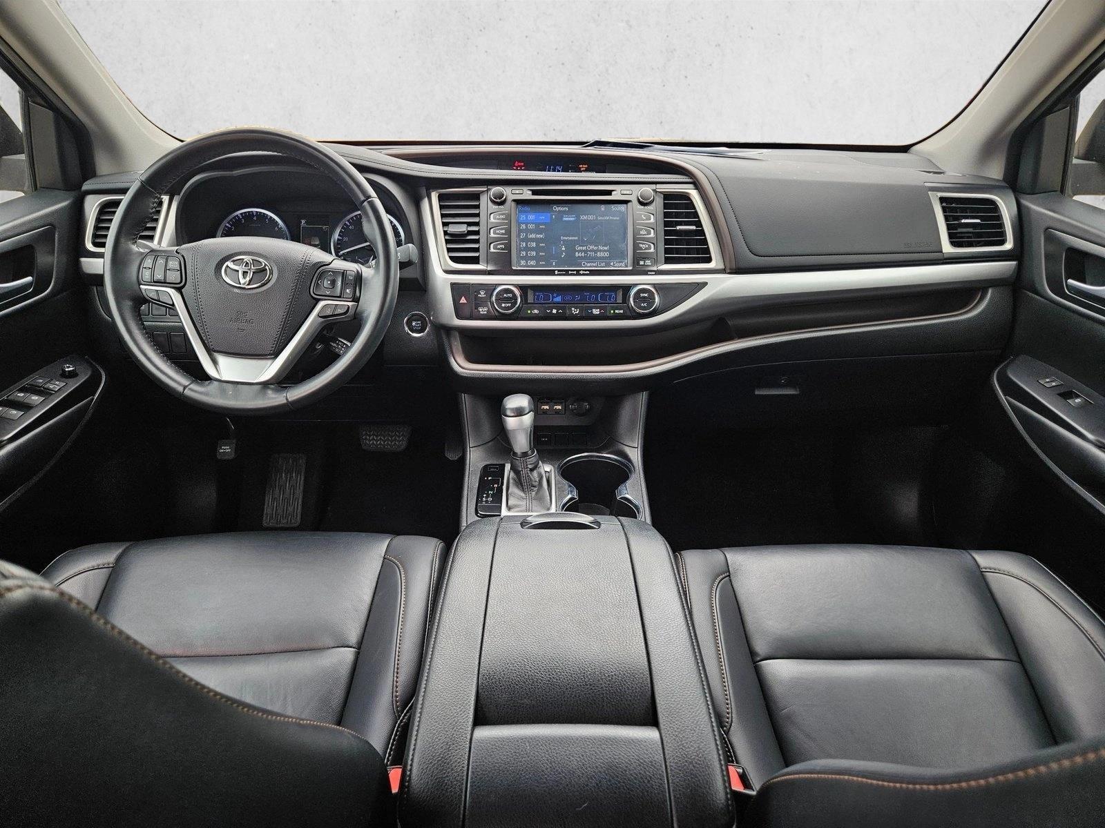 Thumbnail: 2019 Toyota Highlander - 3