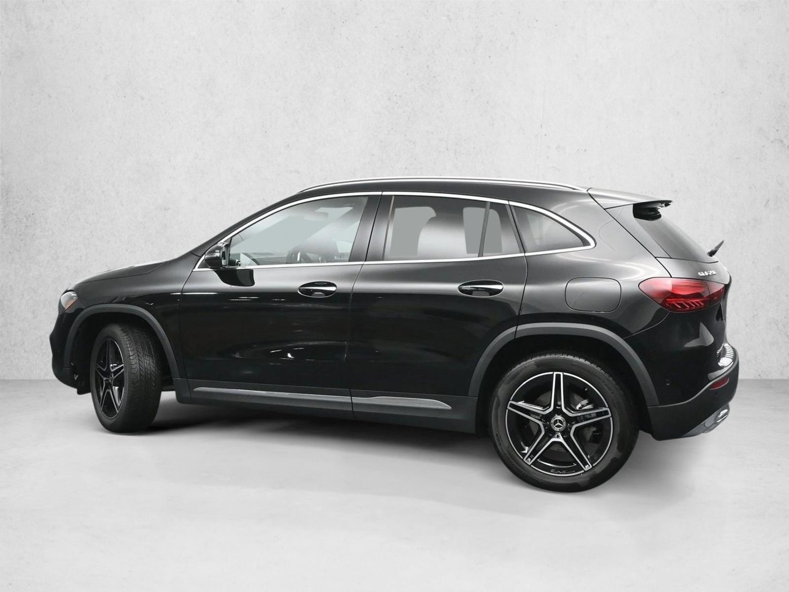 Thumbnail: 2026 Mercedes-Benz GLA - 3