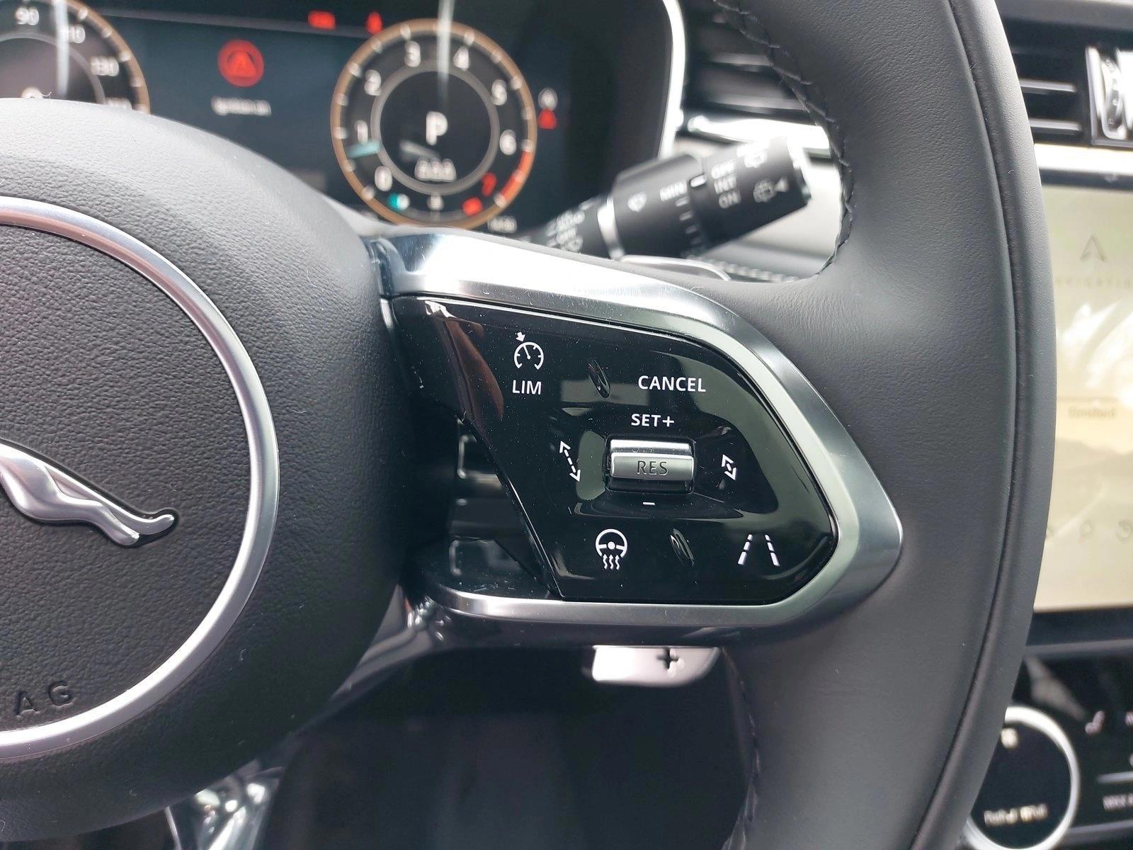 2026 Jaguar F-Pace R-Dynamic S - Photo 15