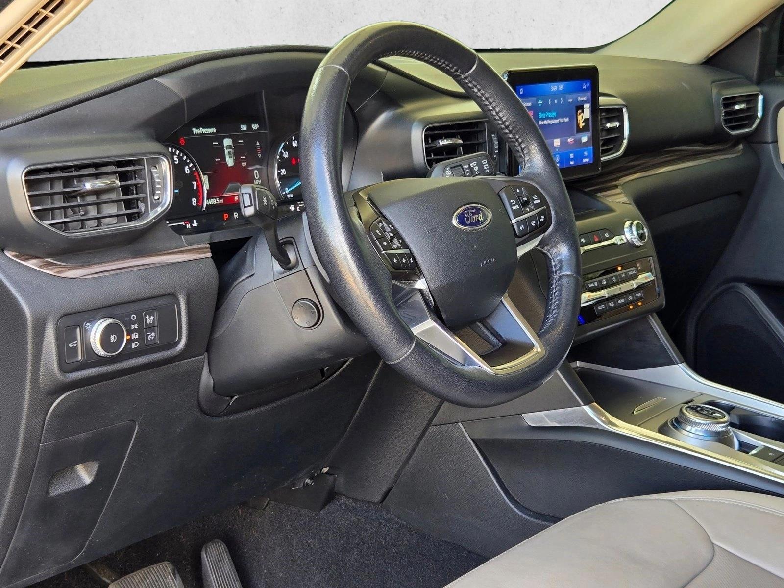 Thumbnail: 2020 Ford Explorer - 3