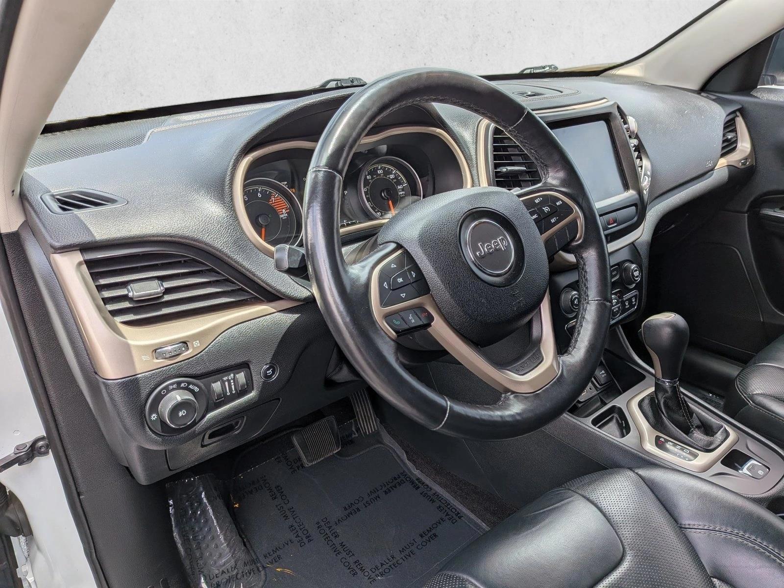 Thumbnail: 2016 Jeep Cherokee - 3