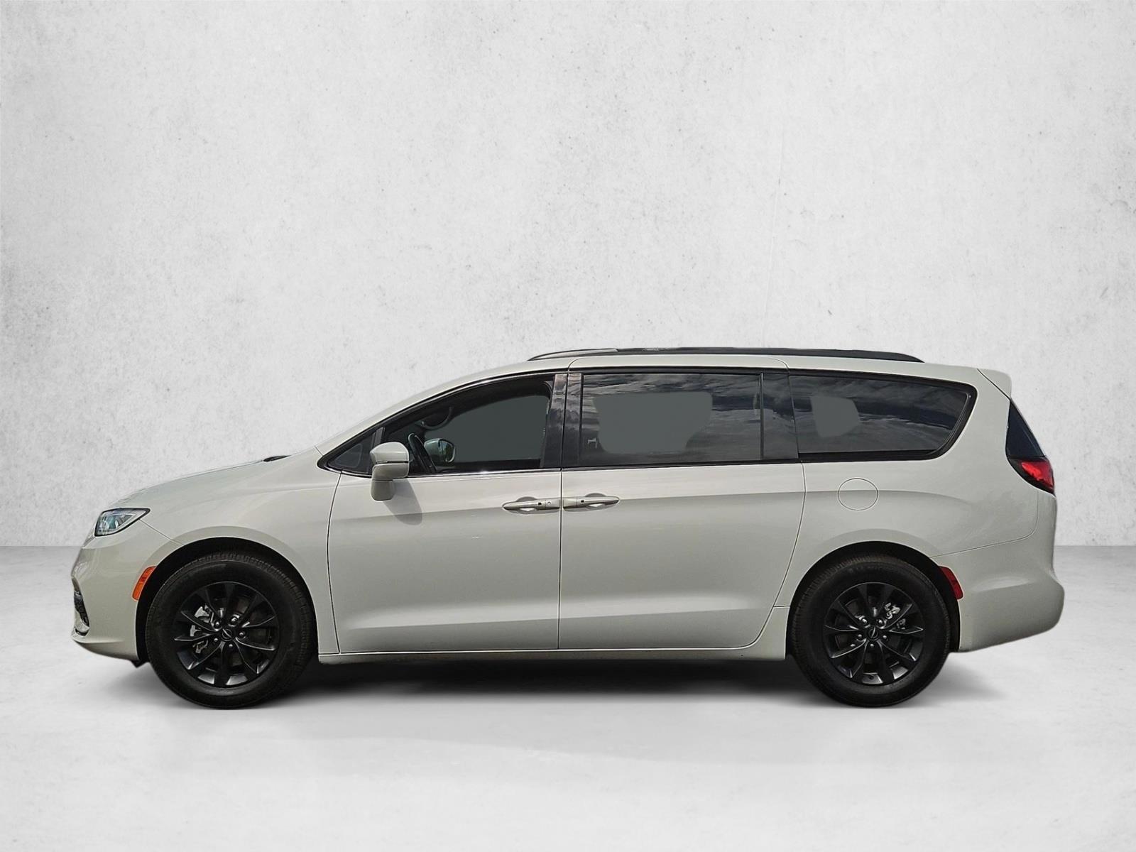 Thumbnail: 2021 Chrysler Pacifica - 2