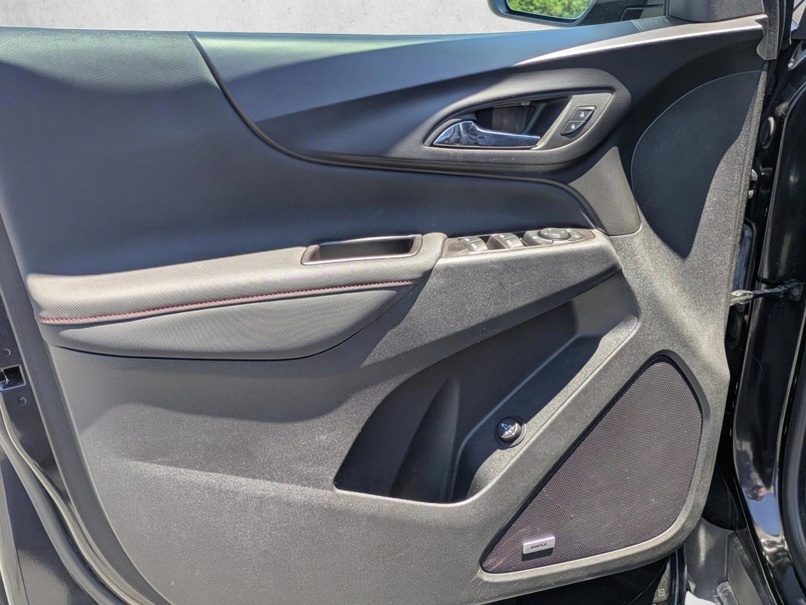2022 Chevrolet Equinox RS - Photo 18
