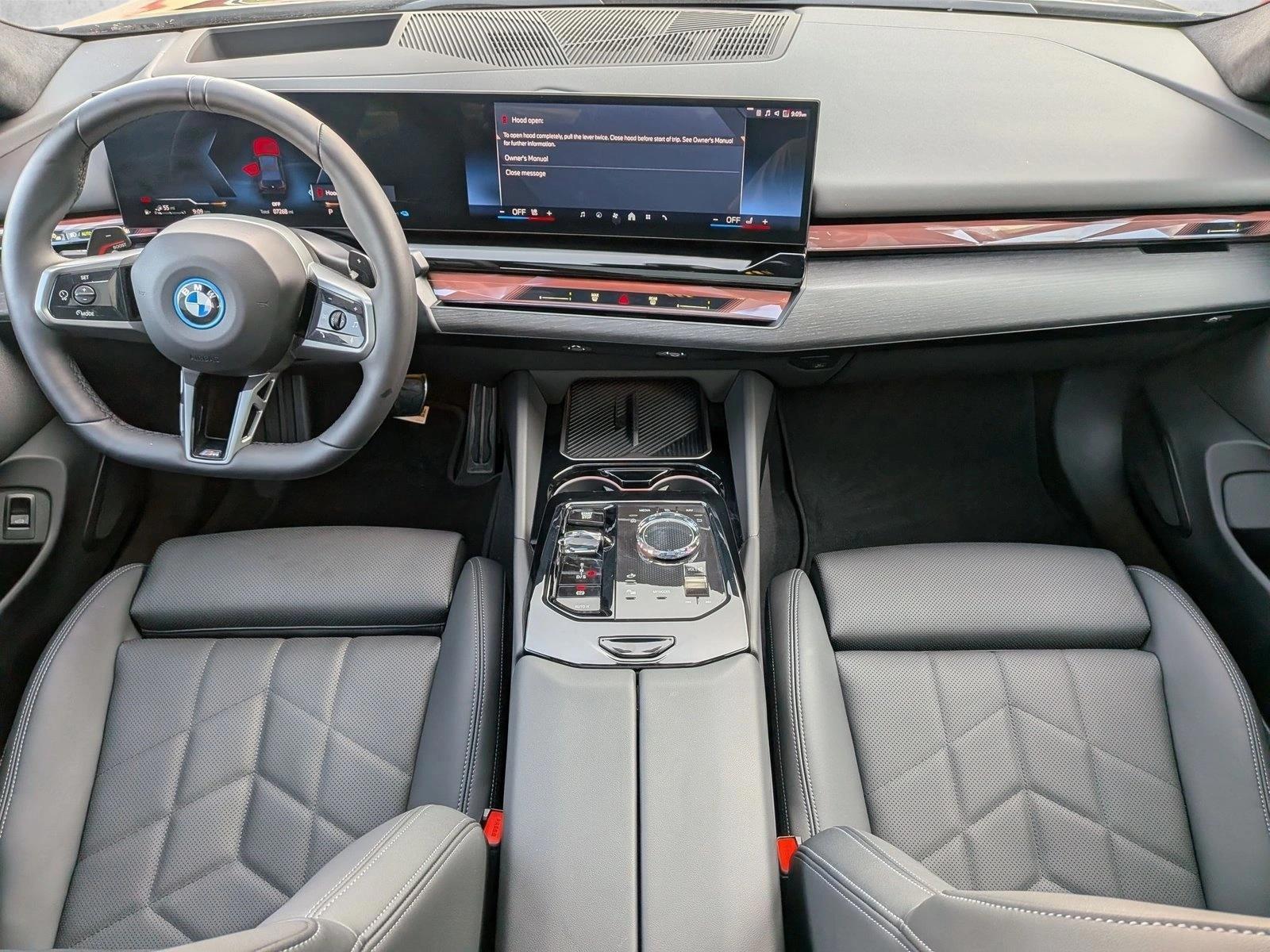 Thumbnail: 2026 BMW 5 Series - 4