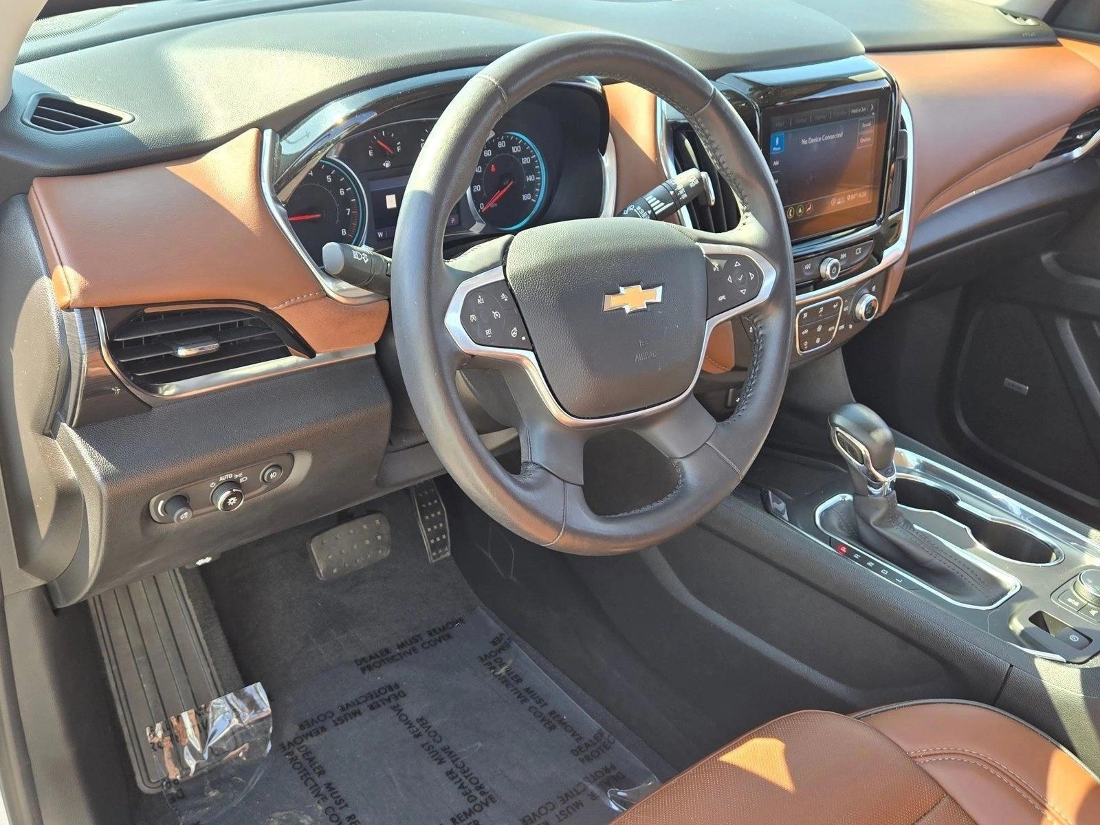 Thumbnail: 2021 Chevrolet Traverse - 3