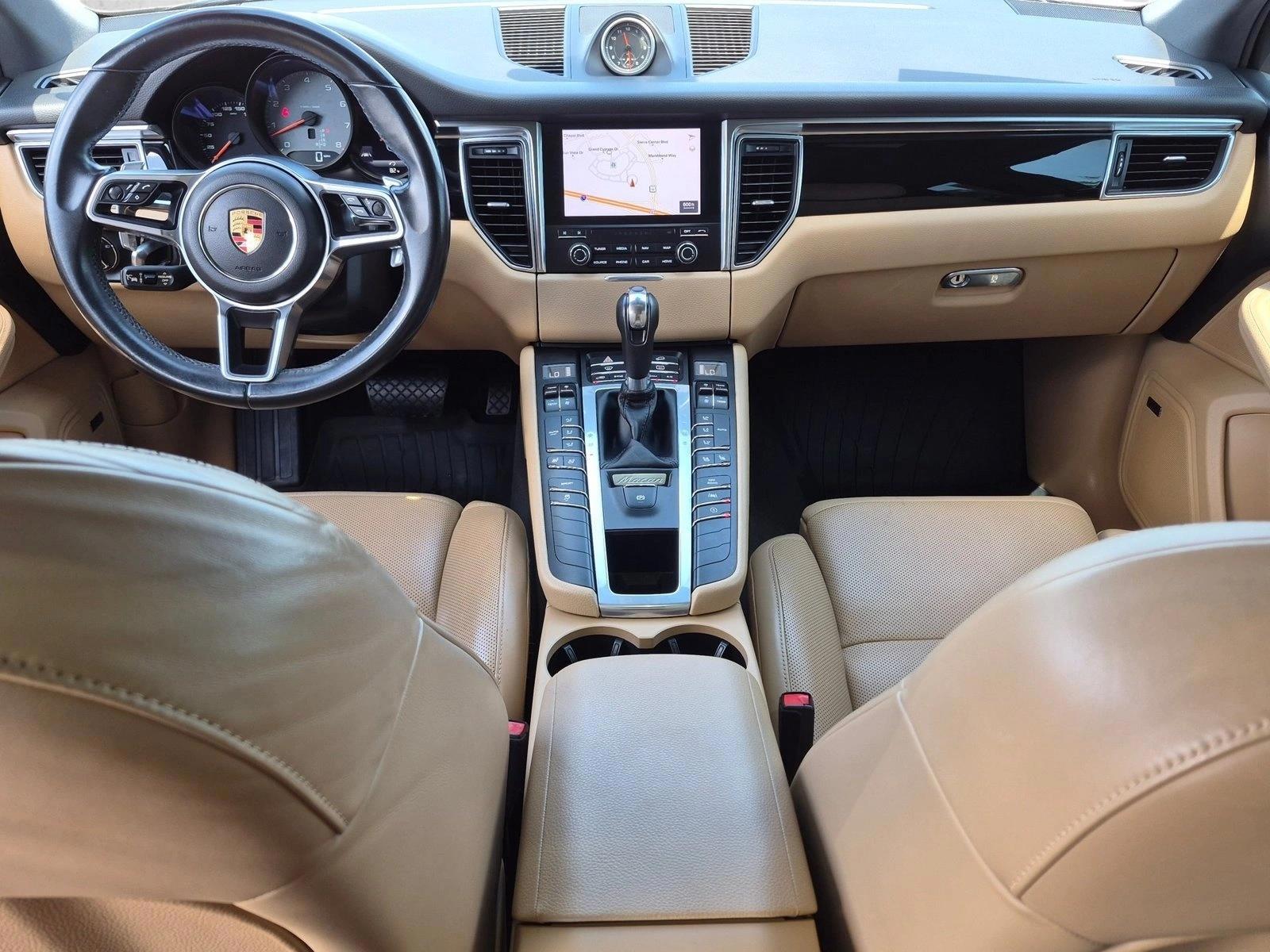 Thumbnail: 2018 Porsche Macan - 3
