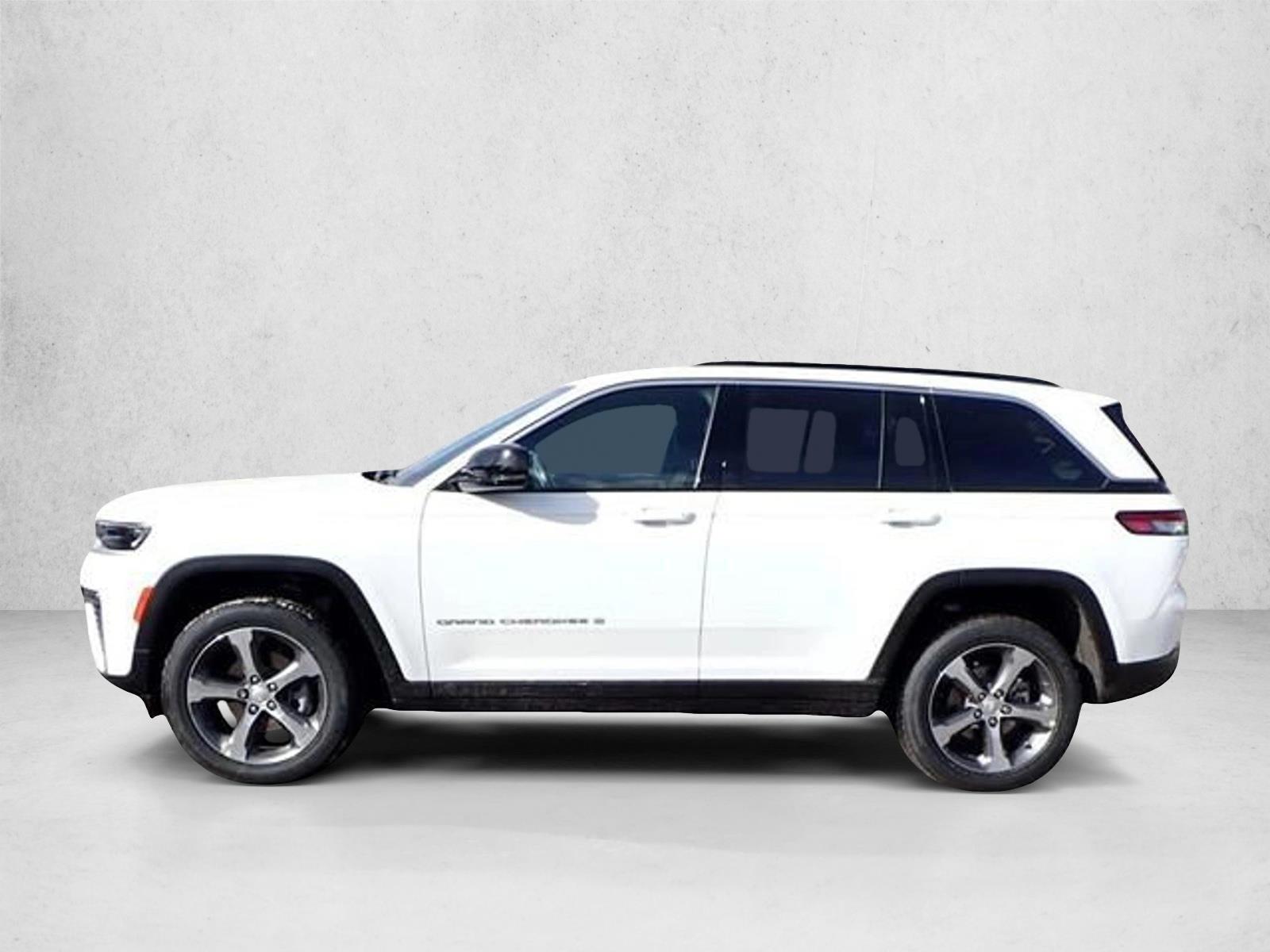 Thumbnail: 2026 Jeep Grand Cherokee - 2