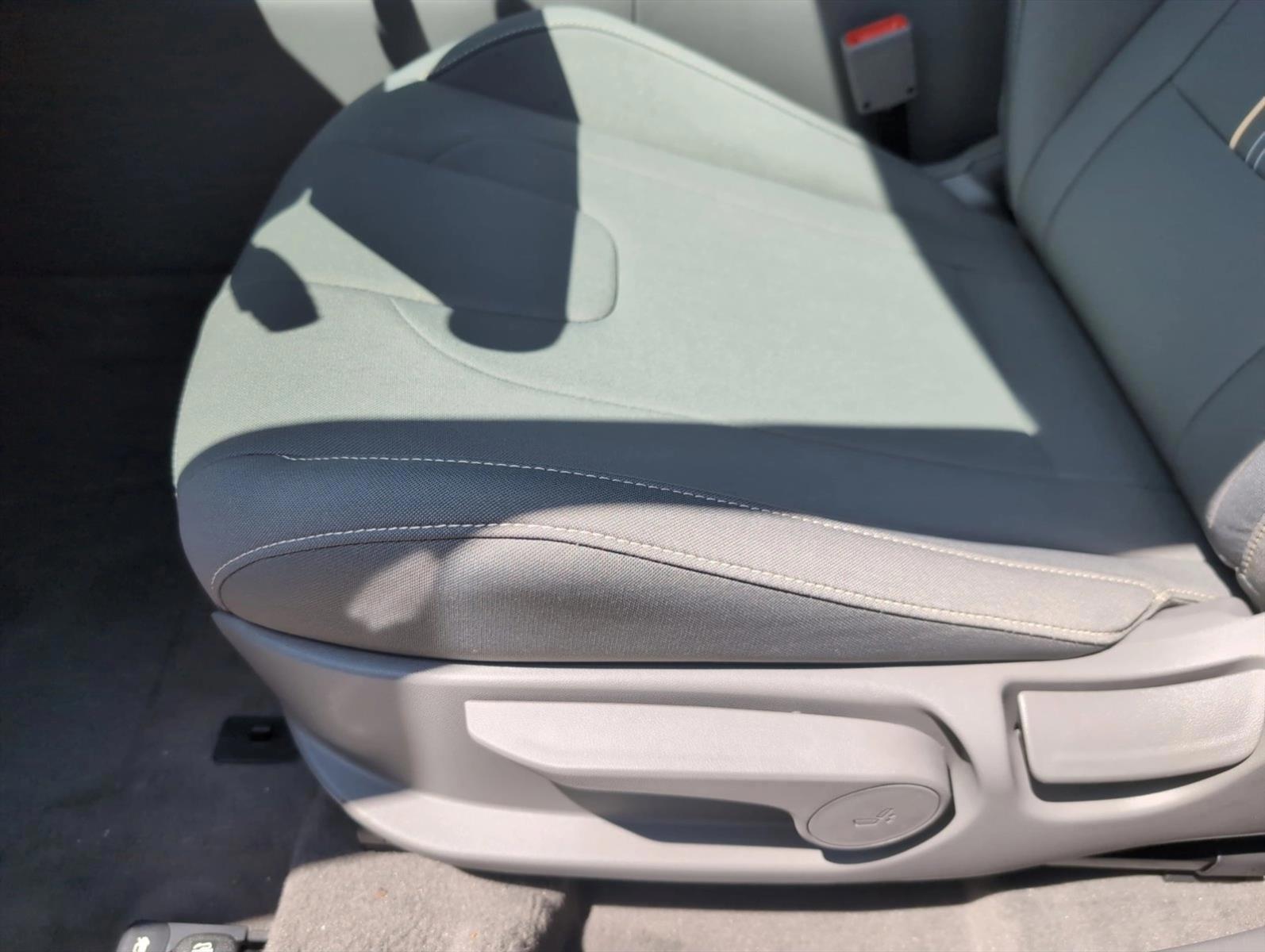 Thumbnail: 2026 Hyundai Elantra - 5