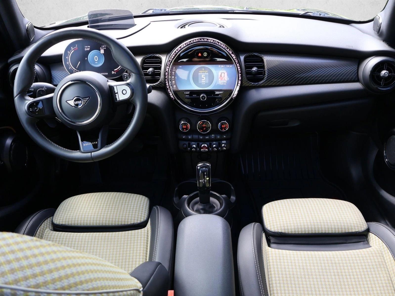 Thumbnail: 2023 MINI Cooper Hardtop - 4