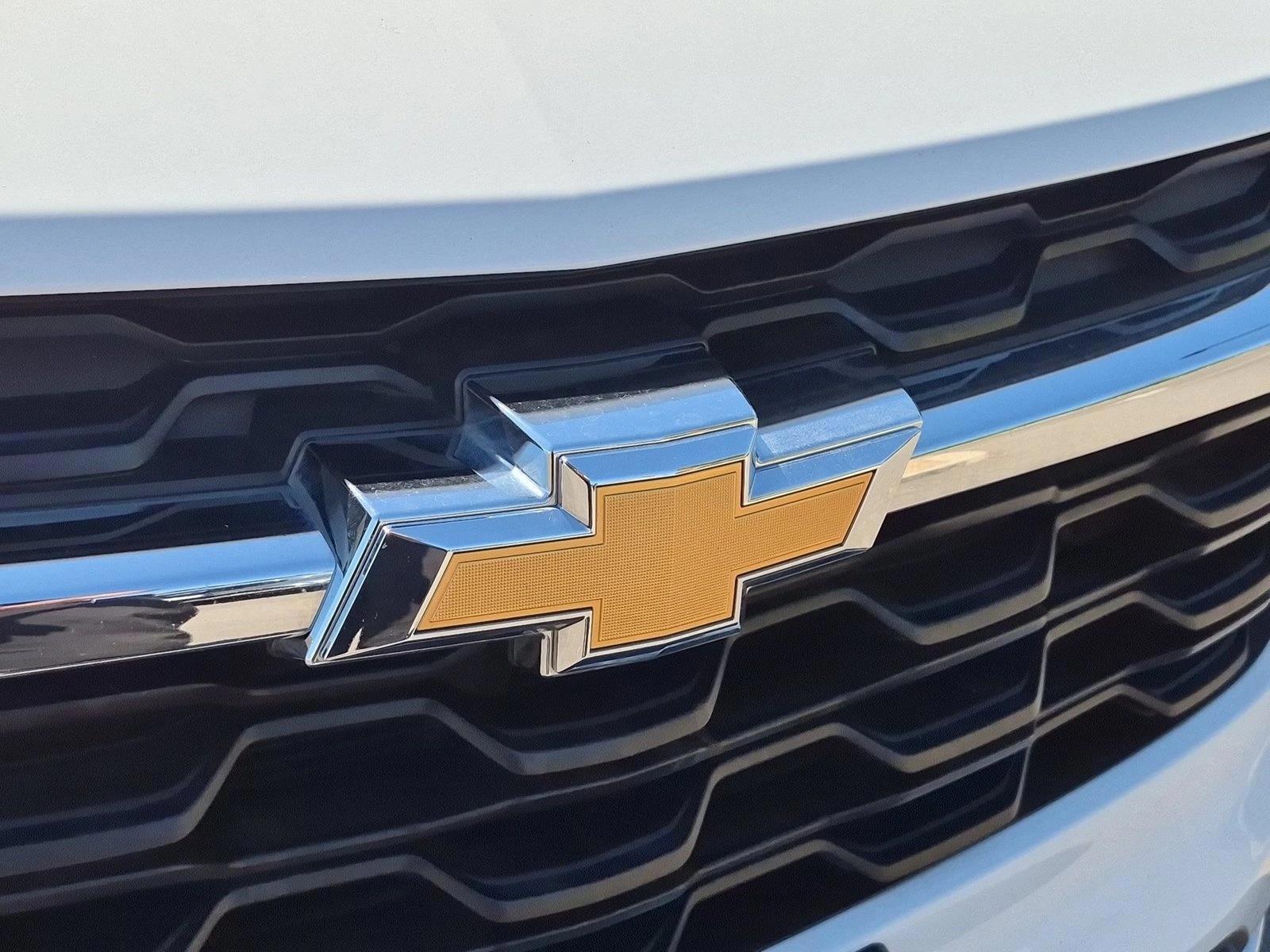 2025 Chevrolet Trax LT - Photo 30