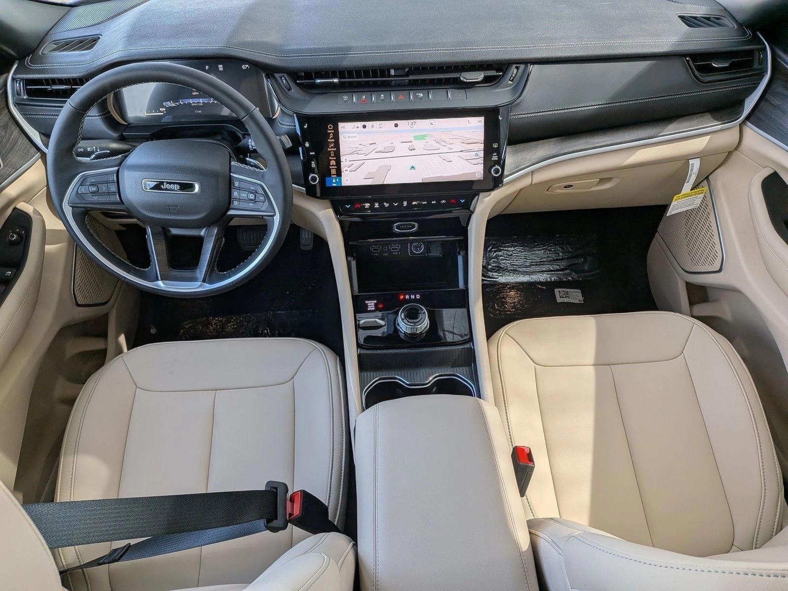 Thumbnail: 2026 Jeep Grand Cherokee L - 4