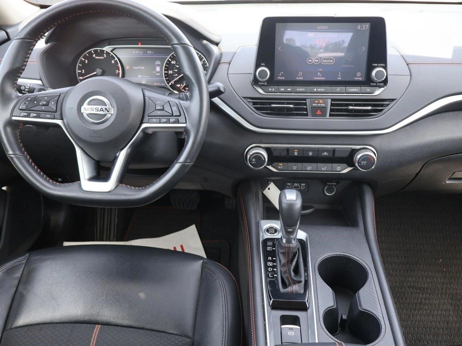 Thumbnail: 2022 Nissan Altima - 3