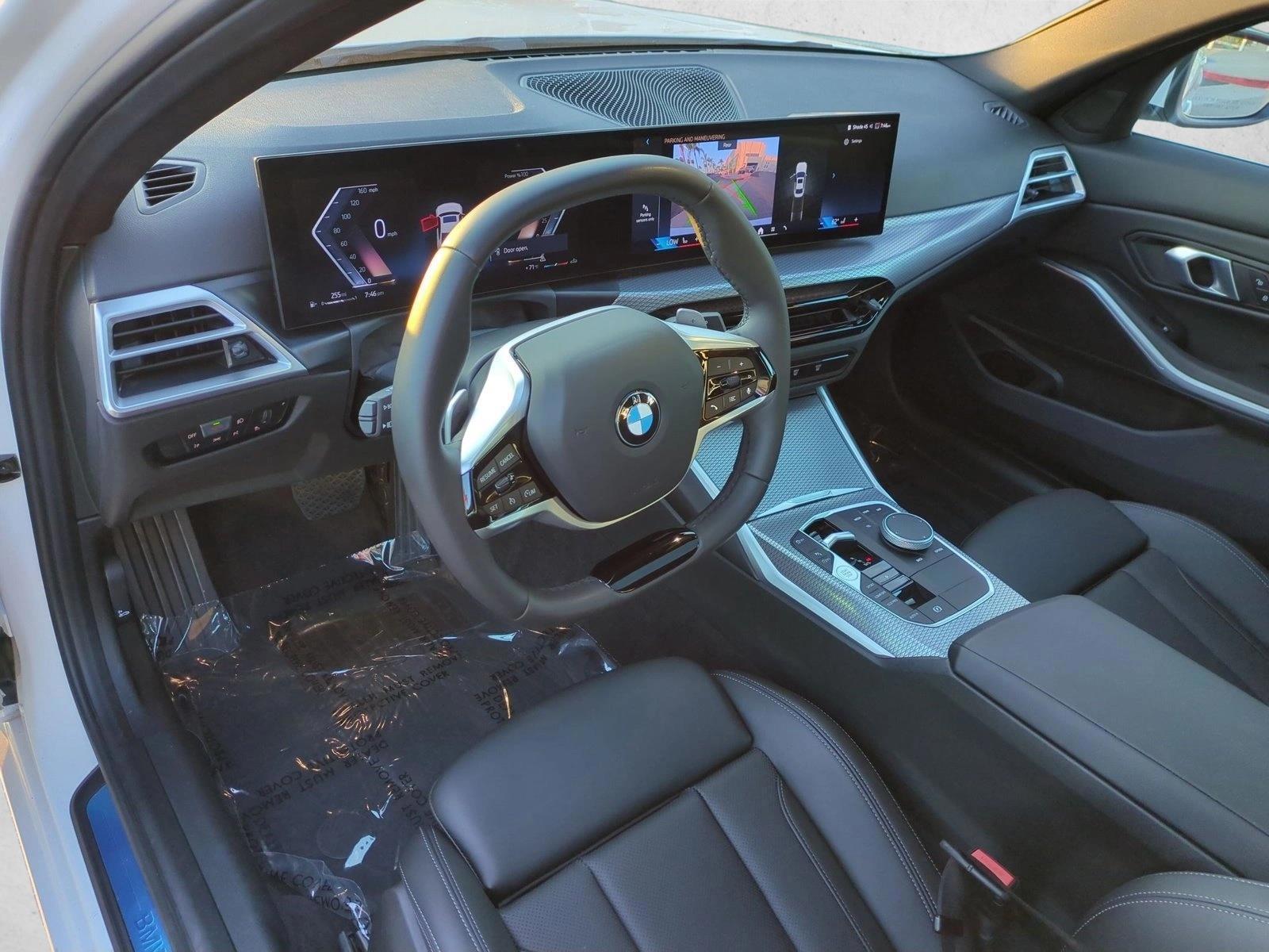 Thumbnail: 2025 BMW 3 Series - 3