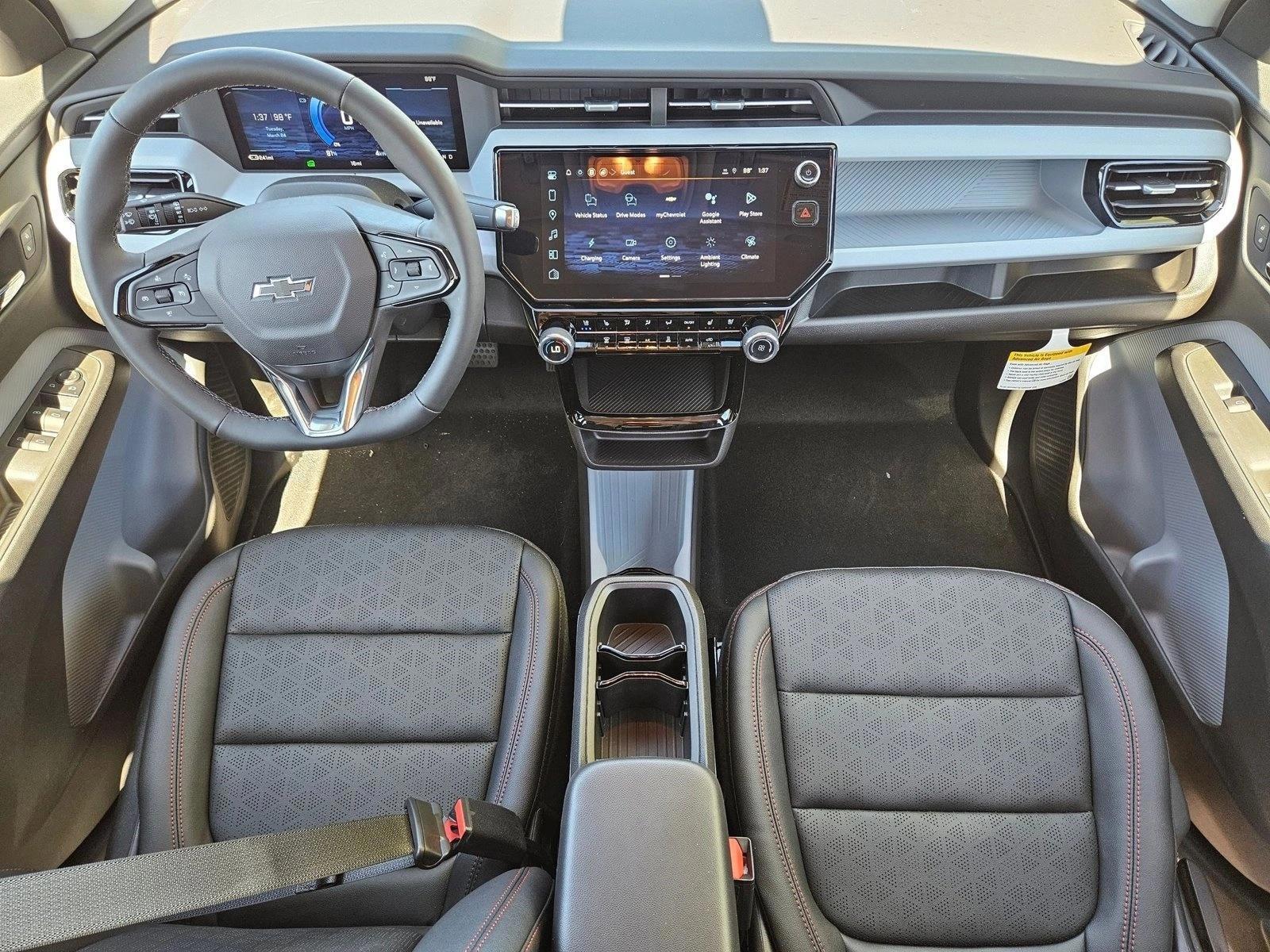 Thumbnail: 2027 Chevrolet Bolt EV - 4