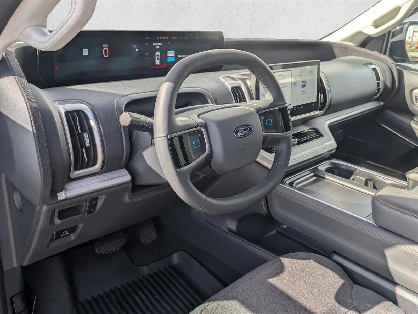 Thumbnail: 2025 Ford Expedition - 3