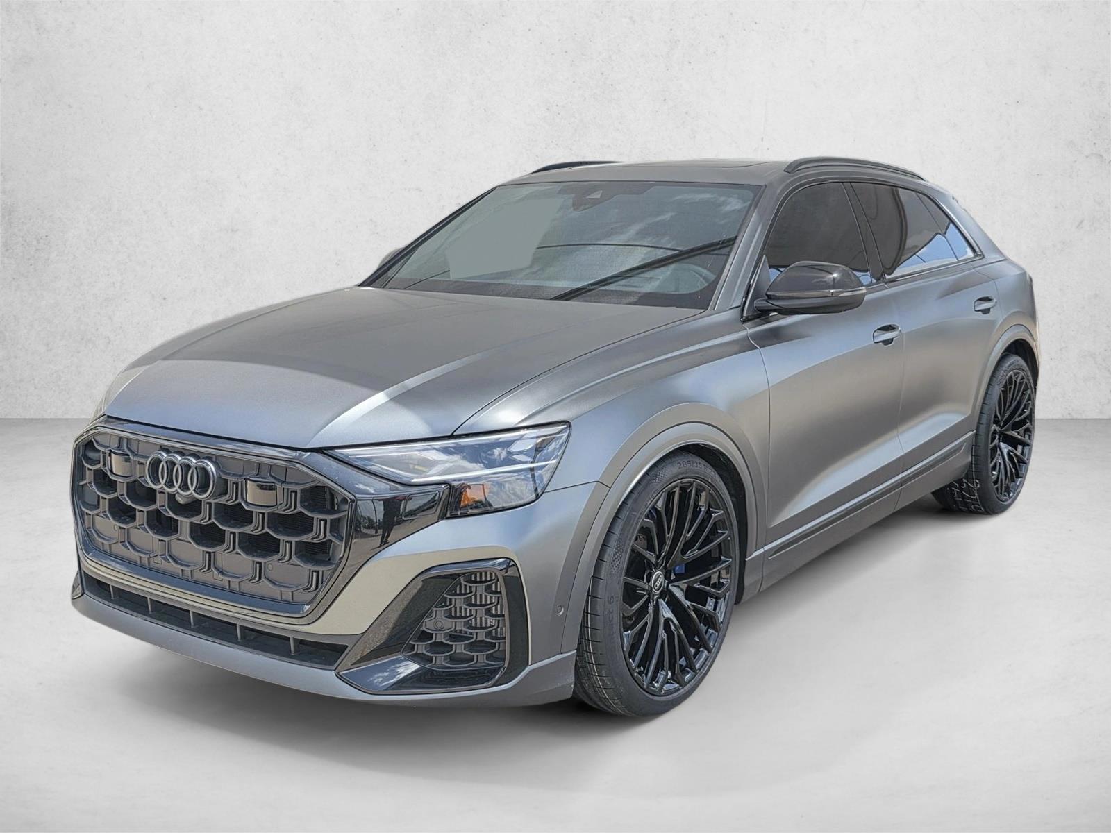 Thumbnail: 2024 Audi SQ8 - 1