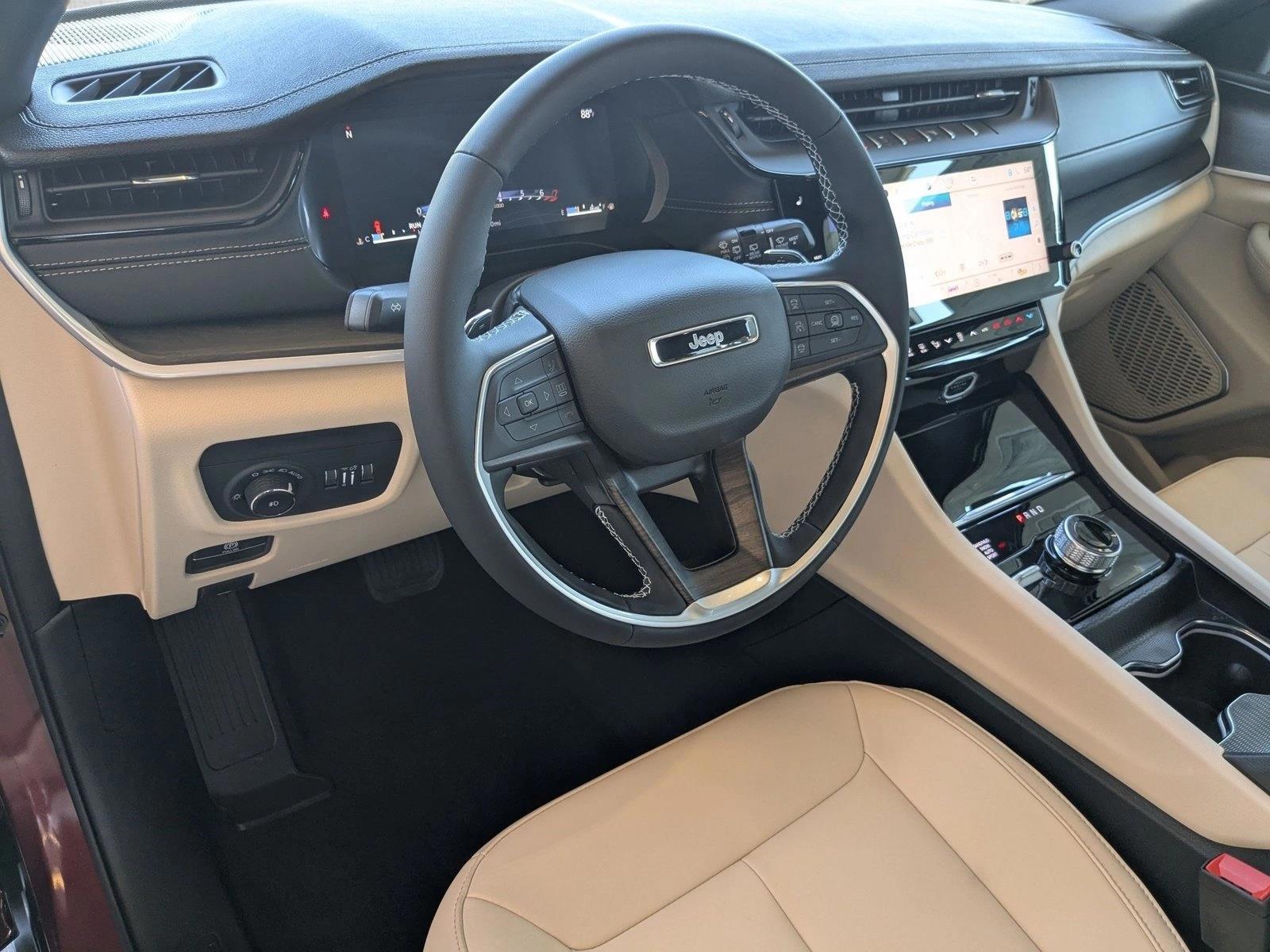 Thumbnail: 2026 Jeep Grand Cherokee - 3