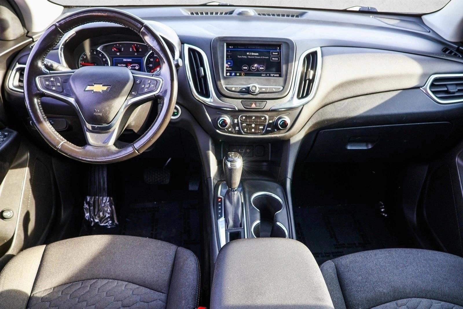Thumbnail: 2019 Chevrolet Equinox - 4