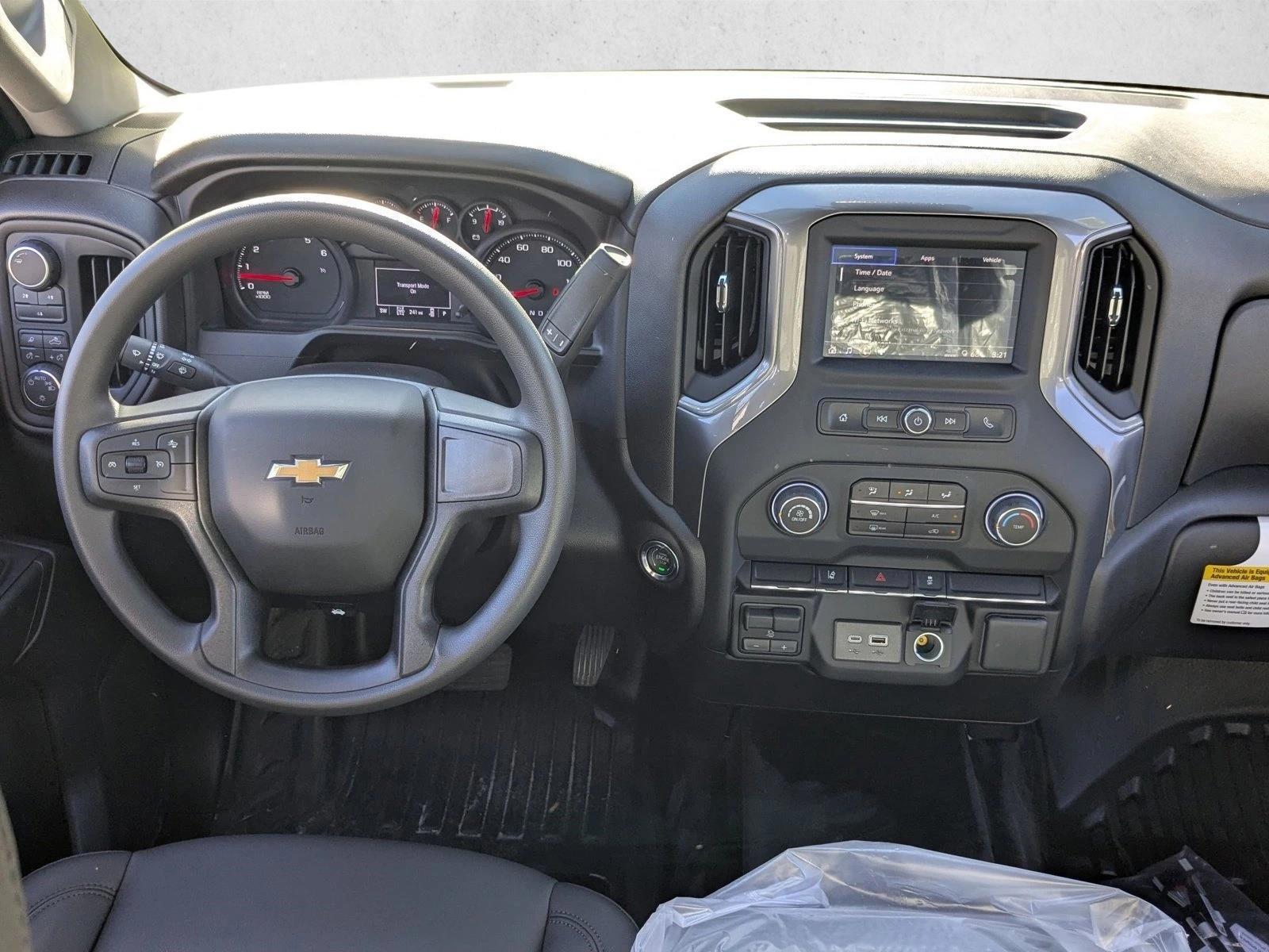 Thumbnail: 2025 Chevrolet Silverado 3500 - 2